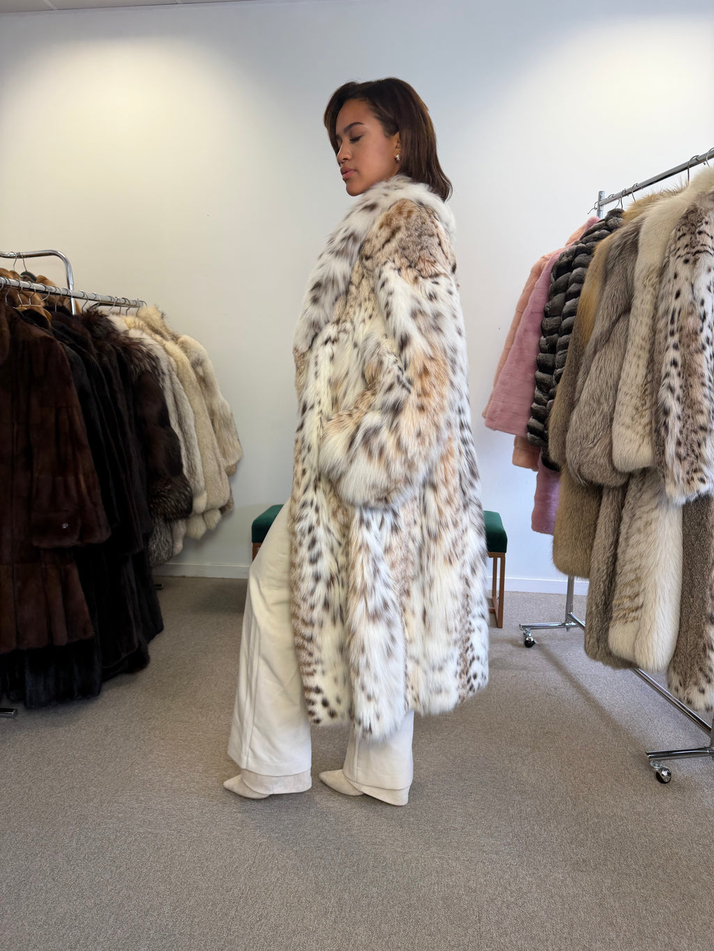 Lynx Fur Coat, Rare Luxury, White reflection, Oversized up tk 3XL