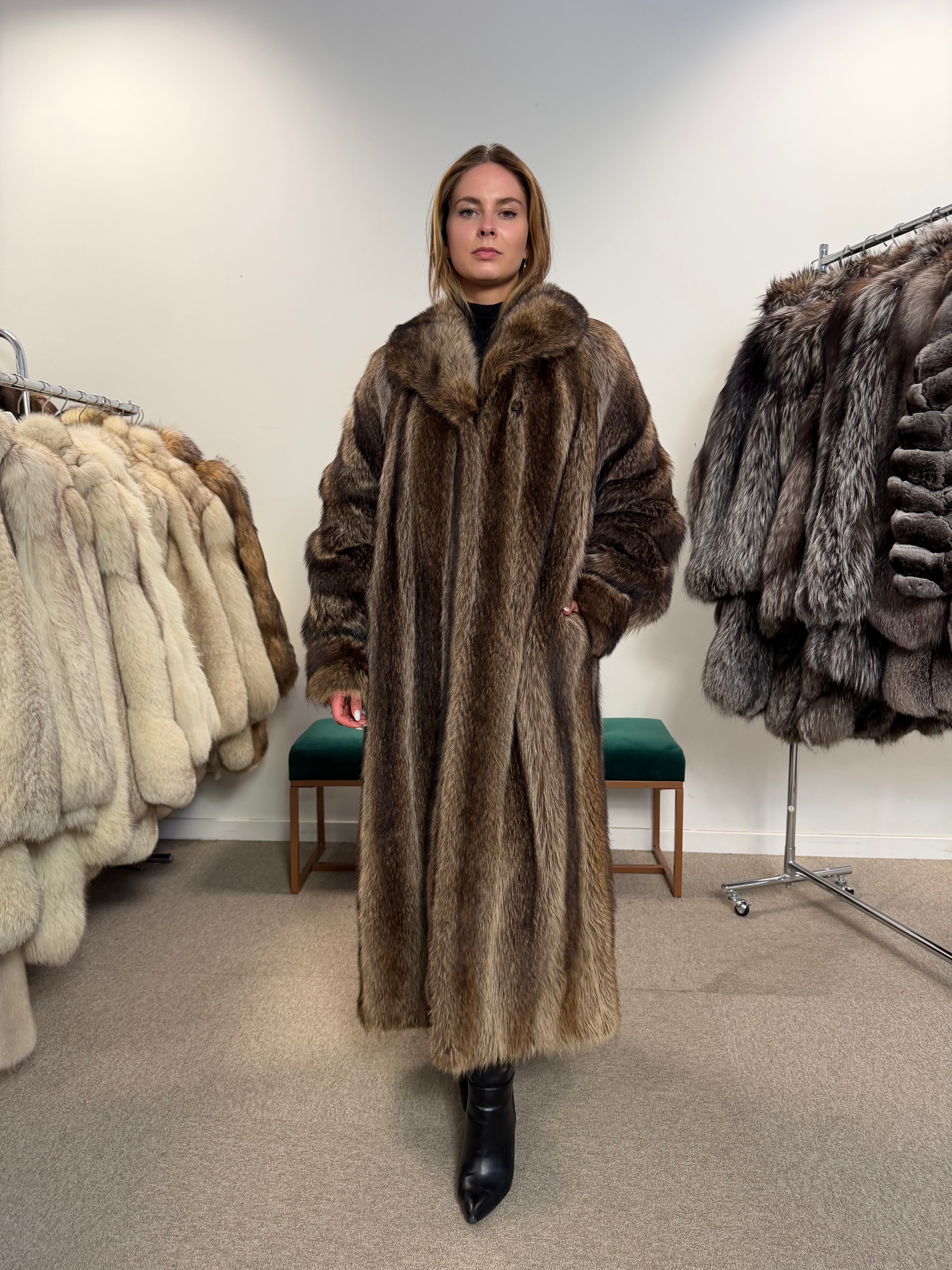 Raccoon Real Fur Coat, Size L, Full Length