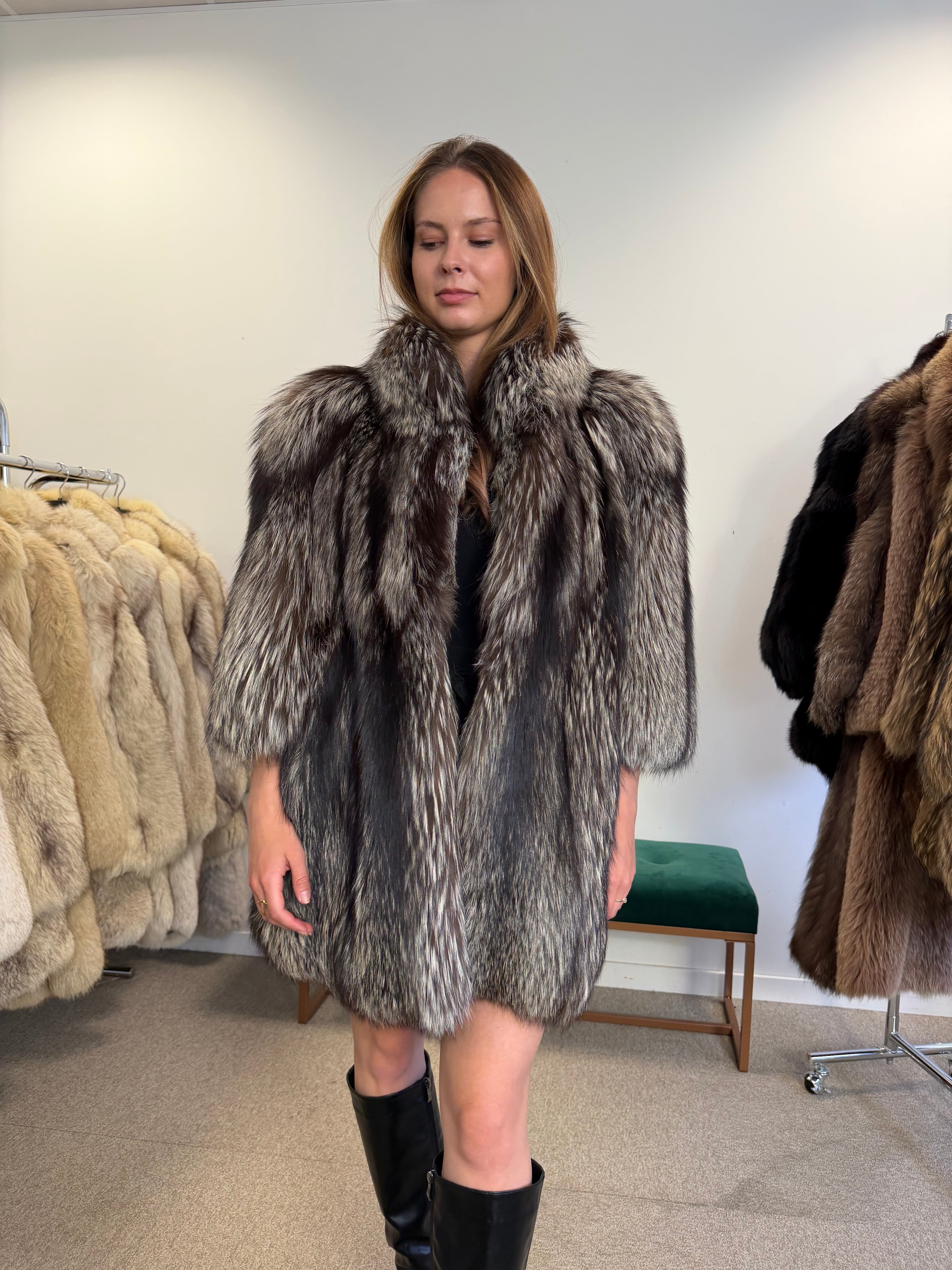 Real Silver Fox Fur Coat, Short Sleeves, Size XL
