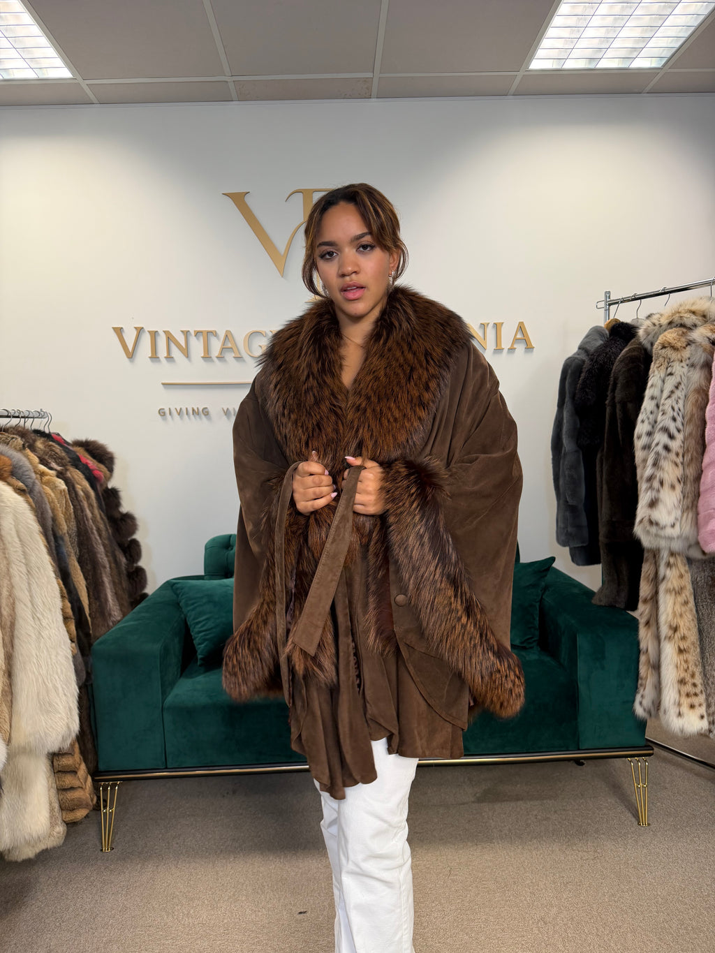 Lamb Nappa Leather Cape with Finn Raccoon & Fox, XL, La Mia