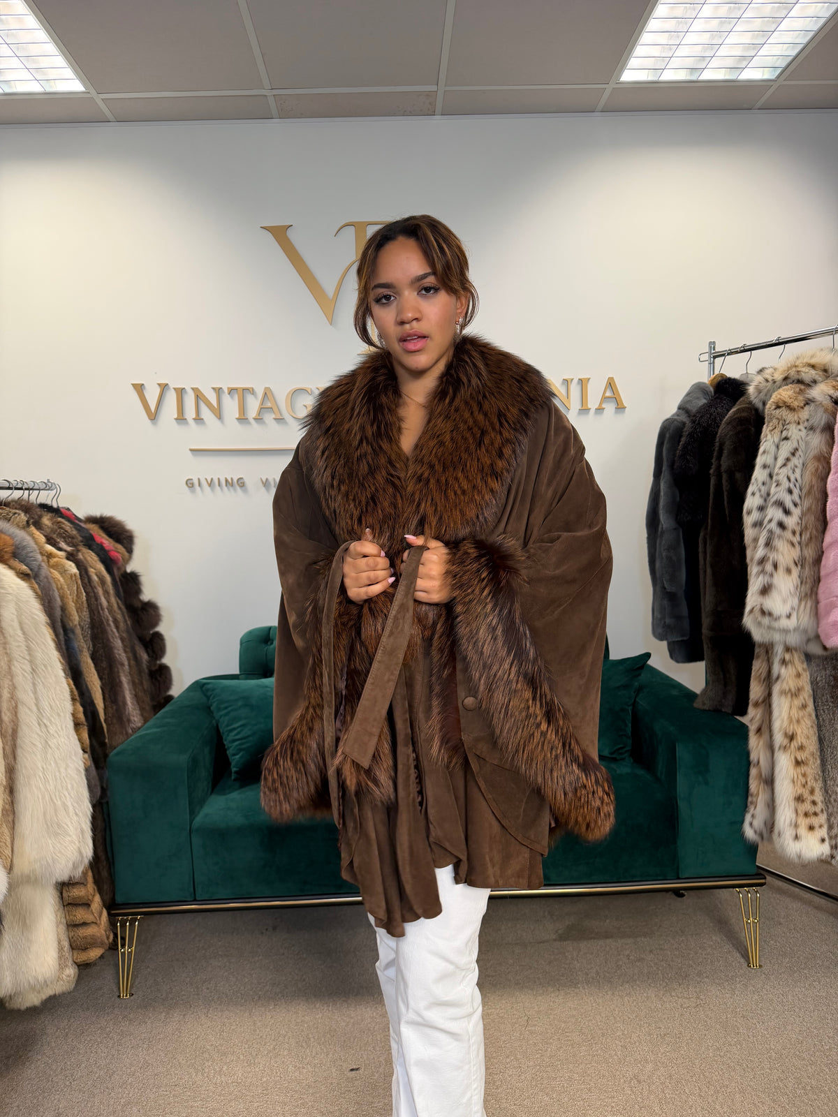 Lamb Nappa Leather Cape with Finn Raccoon & Fox, XL, La Mia