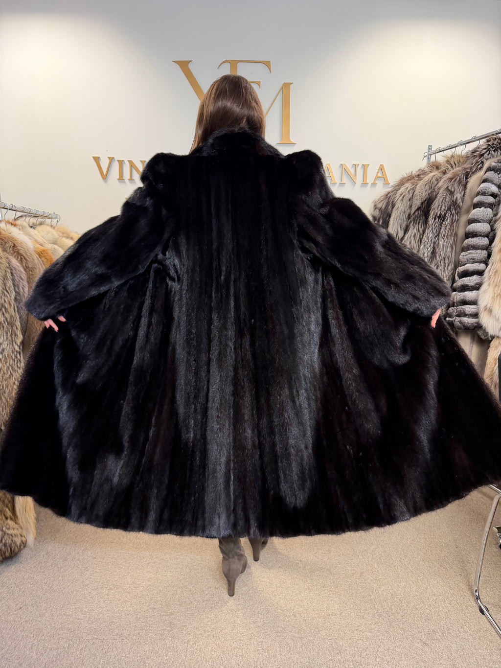 Very Dark Brown Mink Fur Coat, Large, German Furrier