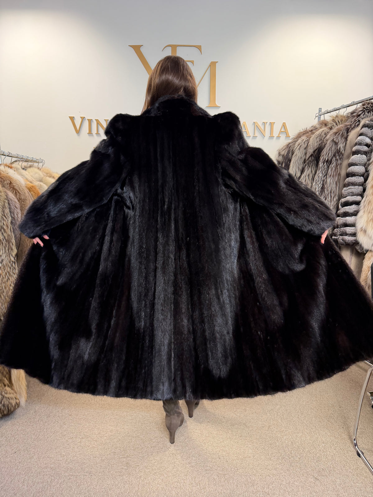 Very Dark Brown Mink Fur Coat, Large, German Furrier