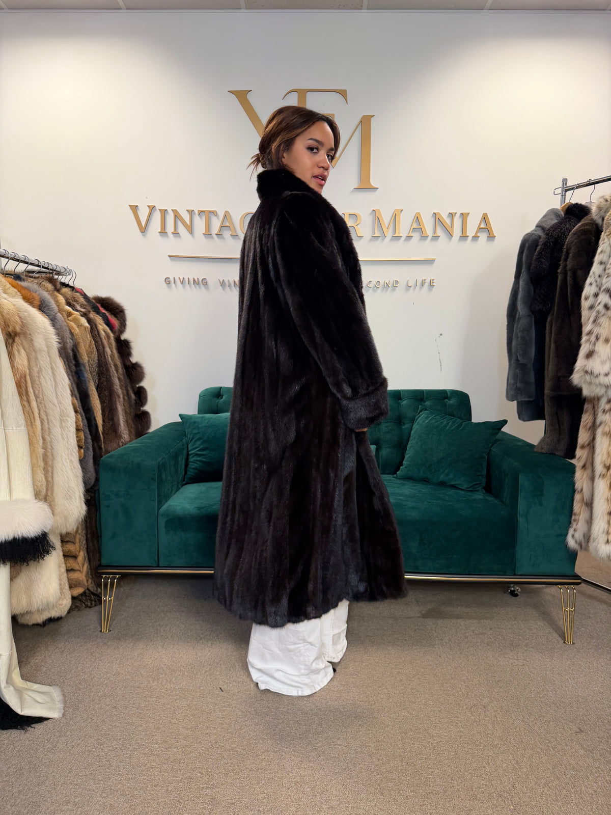 Dark Brown Mink Fur Coat, M/L, Frankfurt