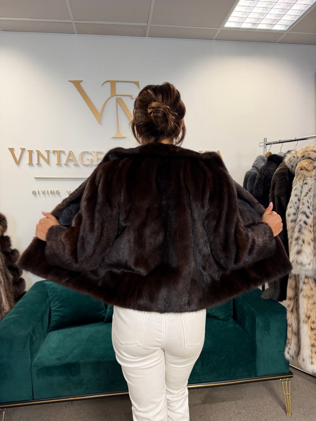 Dark Brown Mink Fur Jacket, Medium, Short