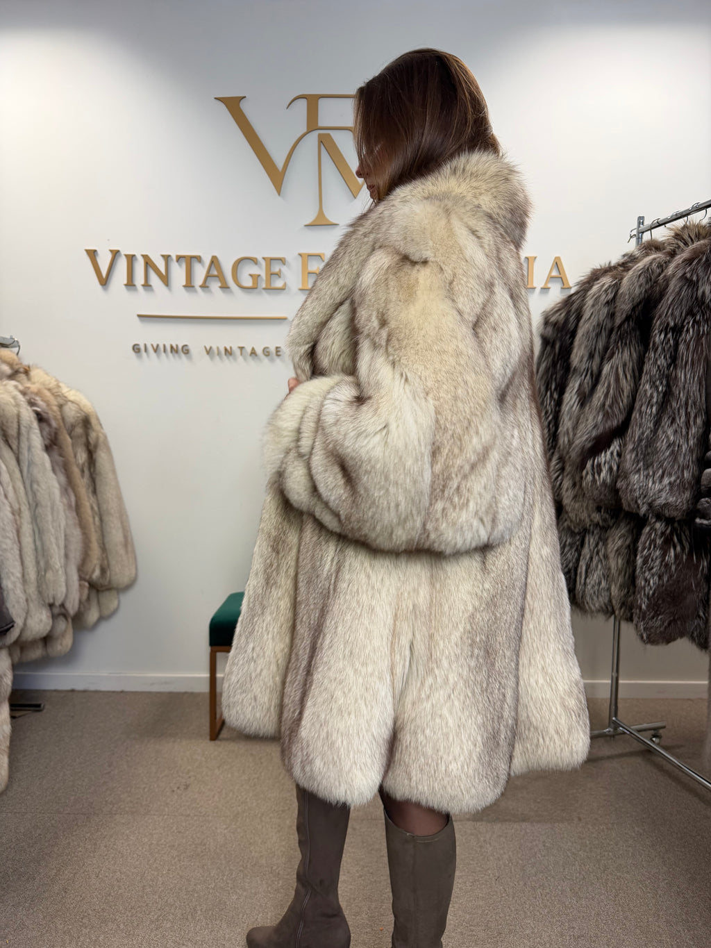 White Fox Fur Coat, 4XL, Swinger, Luxury