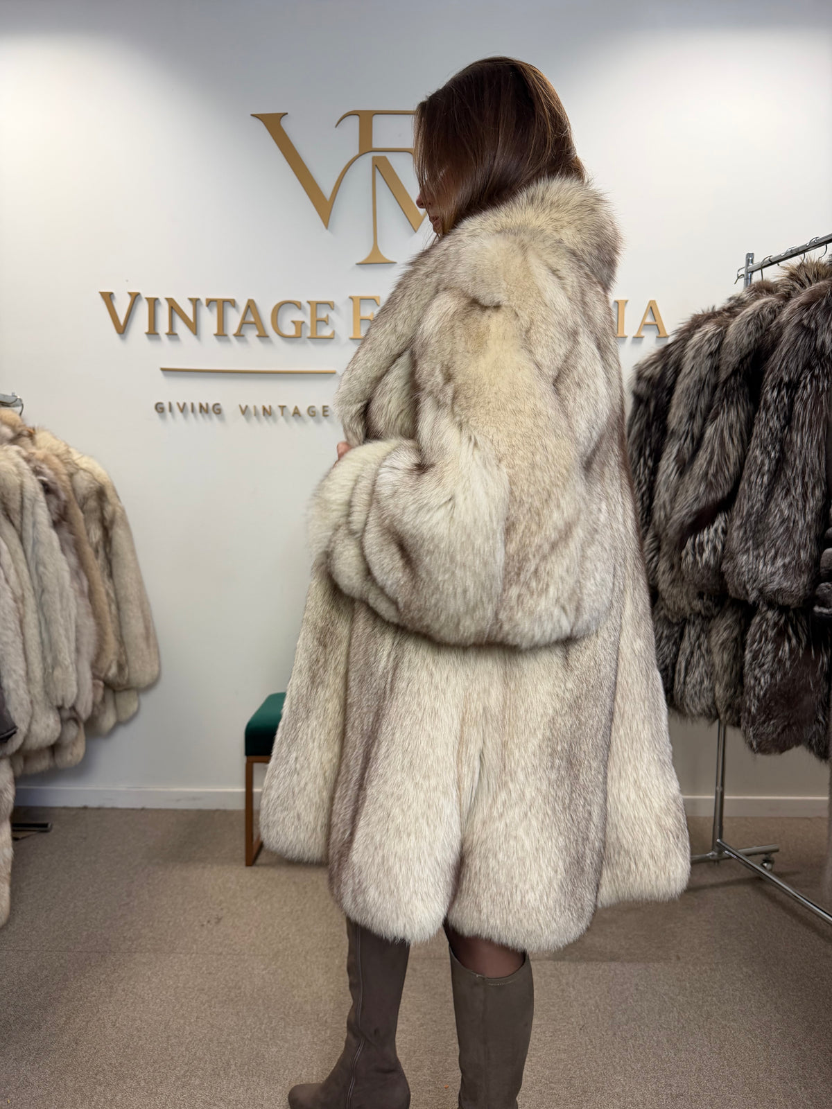 White Fox Fur Coat, 4XL, Swinger, Luxury