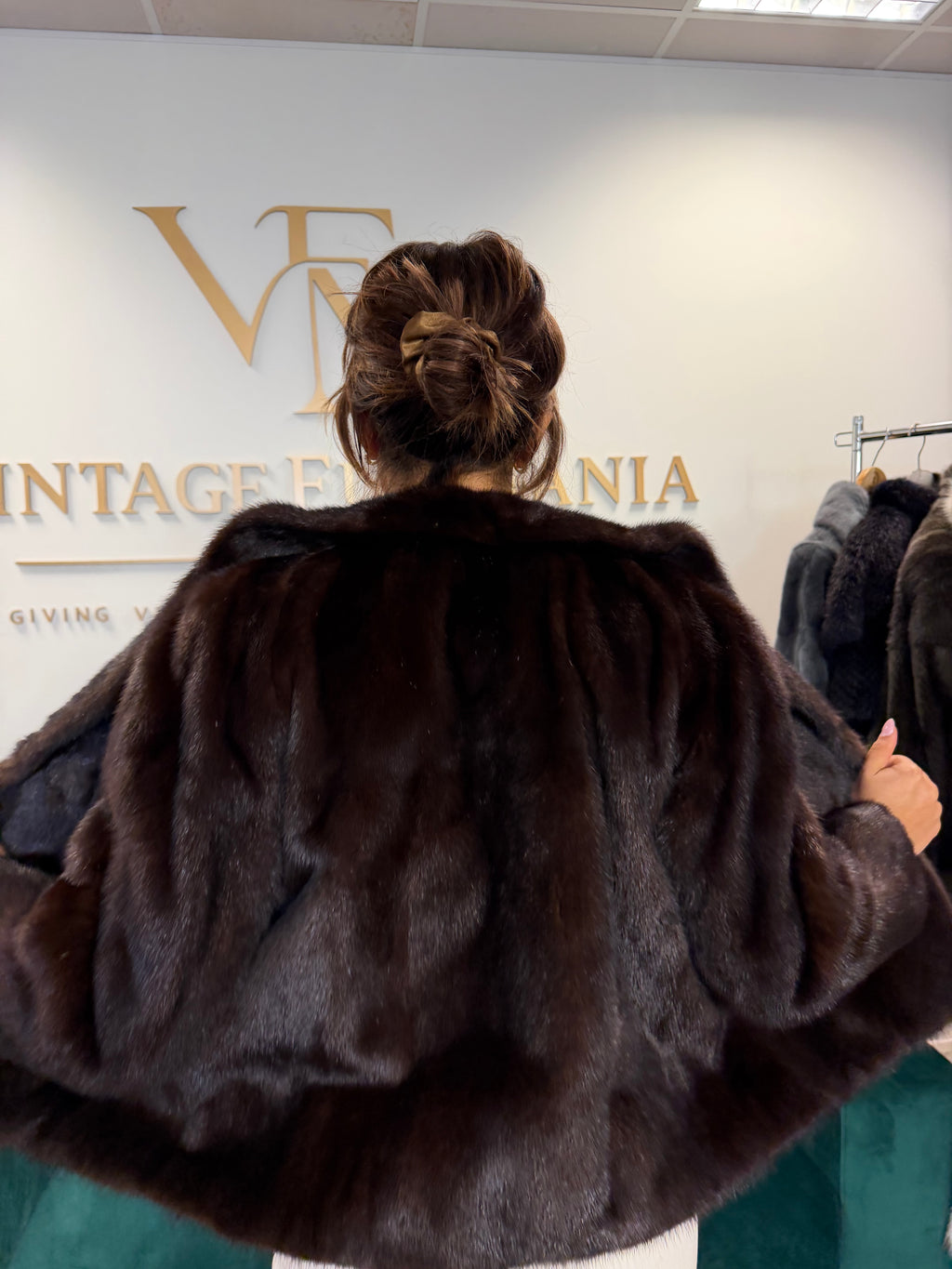 Dark Brown Mink Fur Jacket, Medium, Short