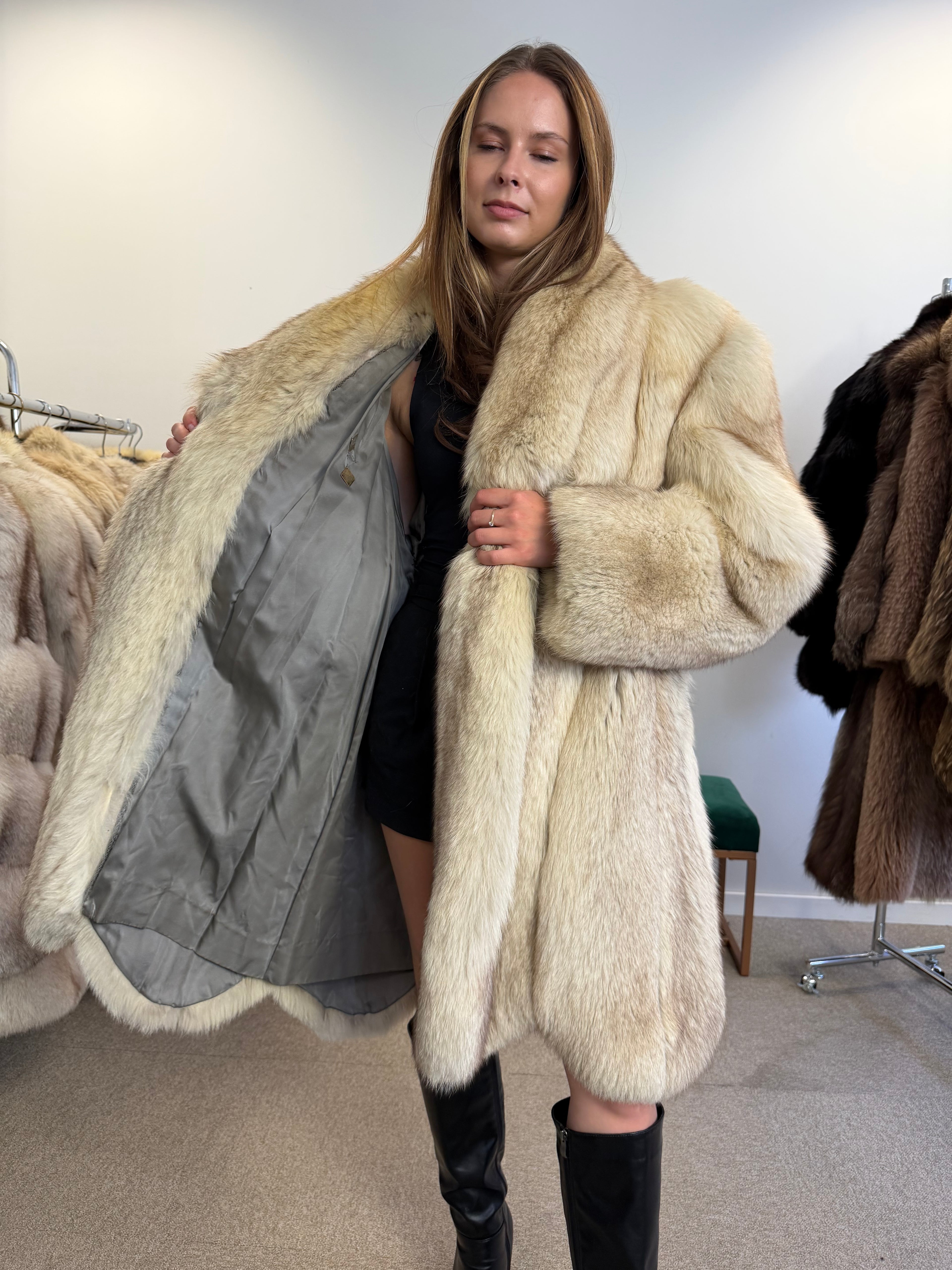 Fox Fur Coat, White Nordic, Fur Collar, Size XL