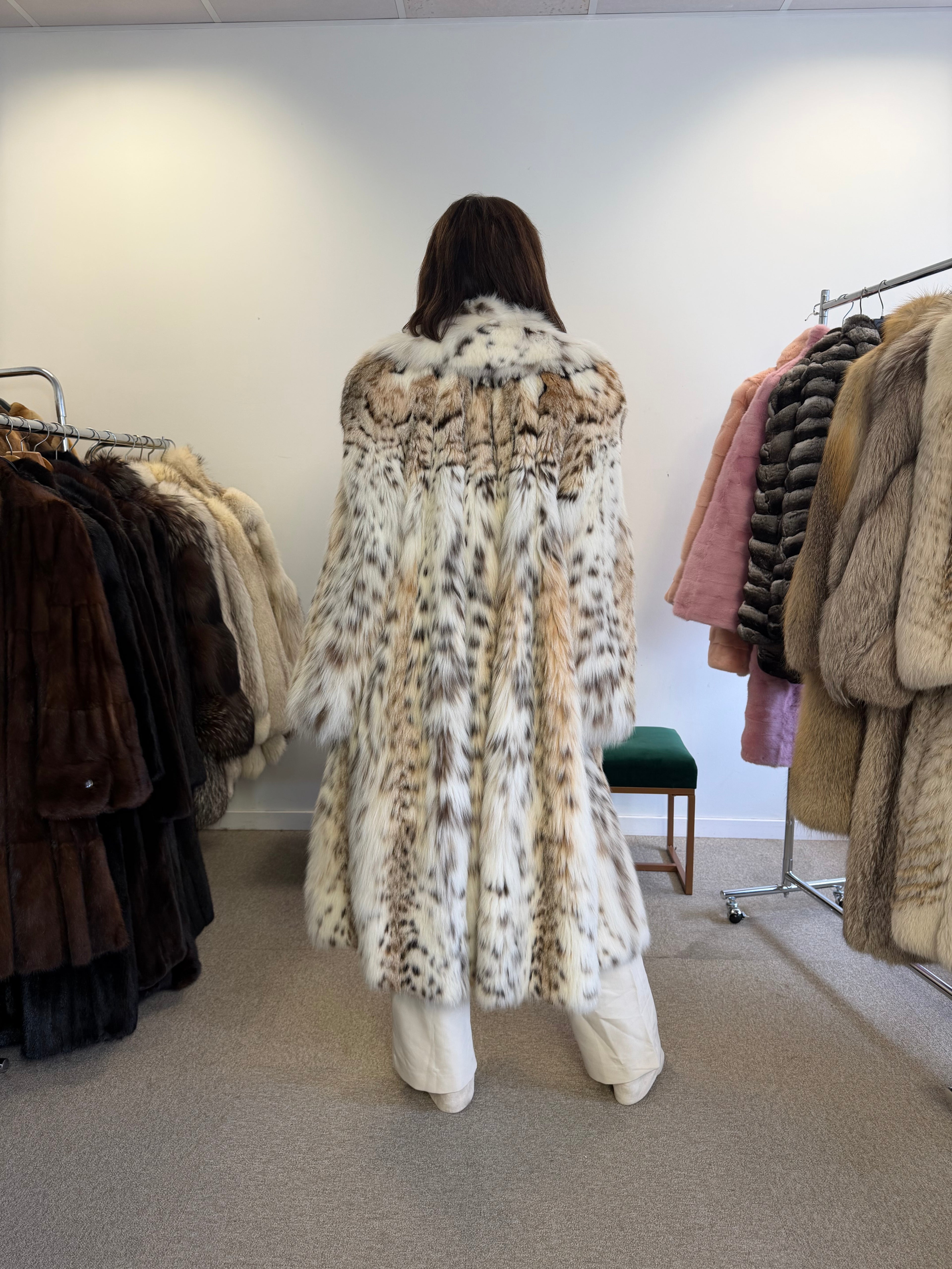Lynx Fur Coat, Rare Luxury, White reflection, Oversized up tk 3XL