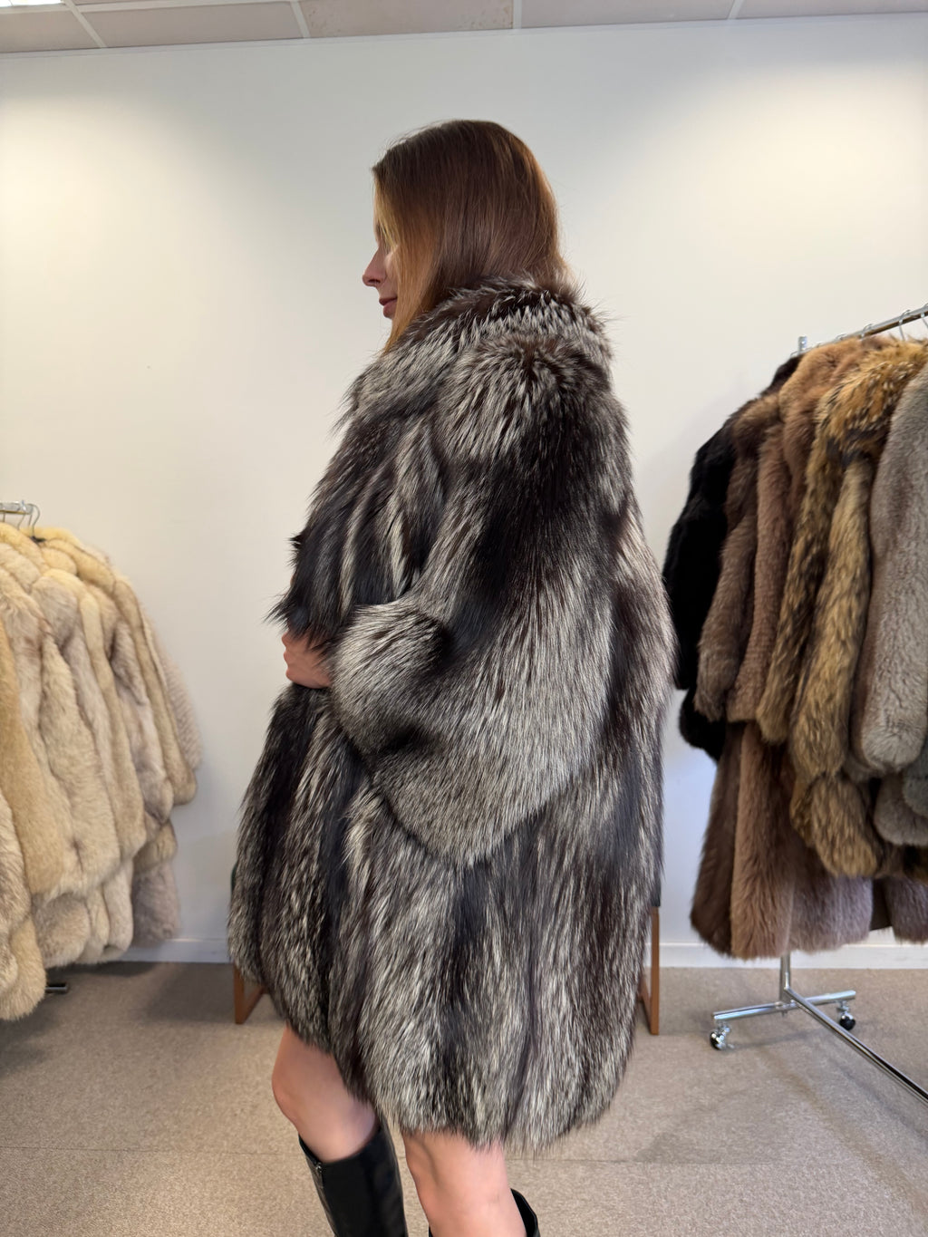 Real Silver Fox Fur Coat, Short Sleeves, Size XL