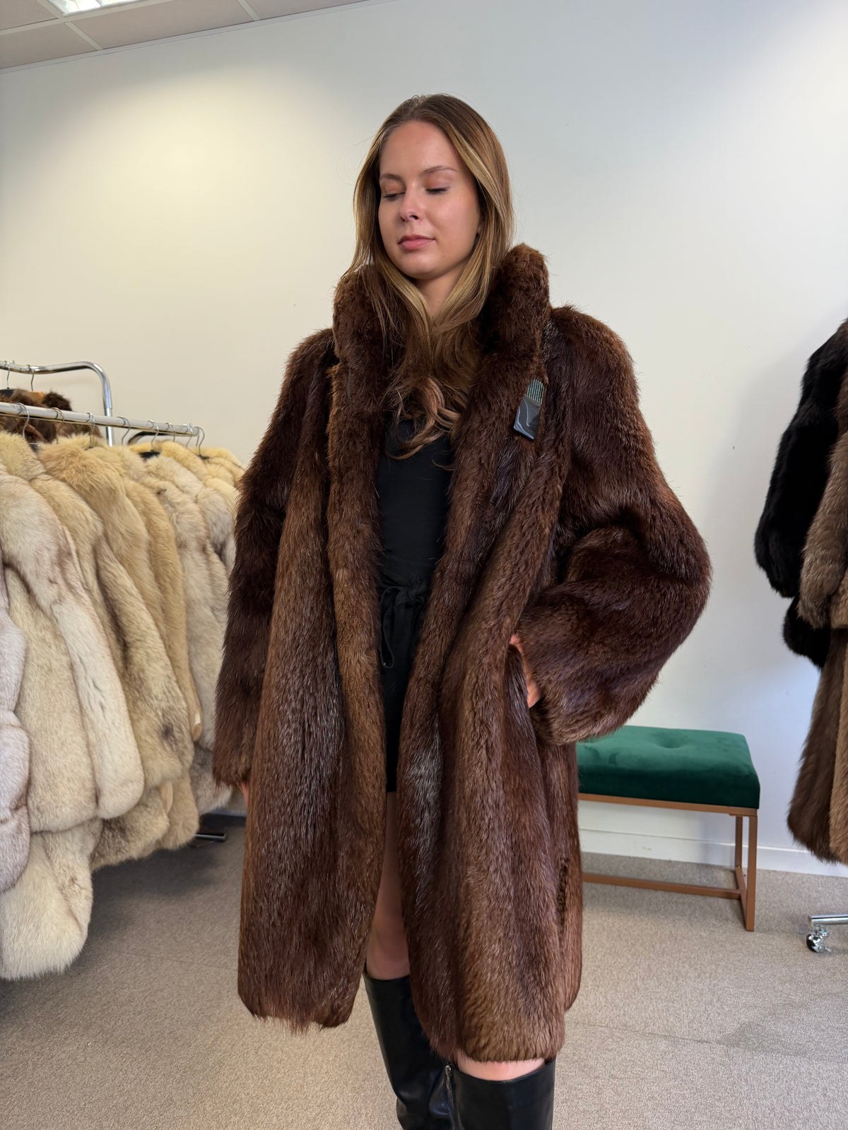 Brown Beaver Fur Coat, XL, Soft and Warm