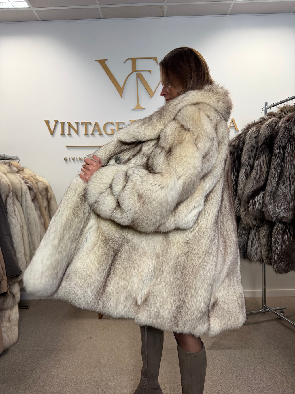 White Fox Fur Coat, 4XL, Swinger, Luxury