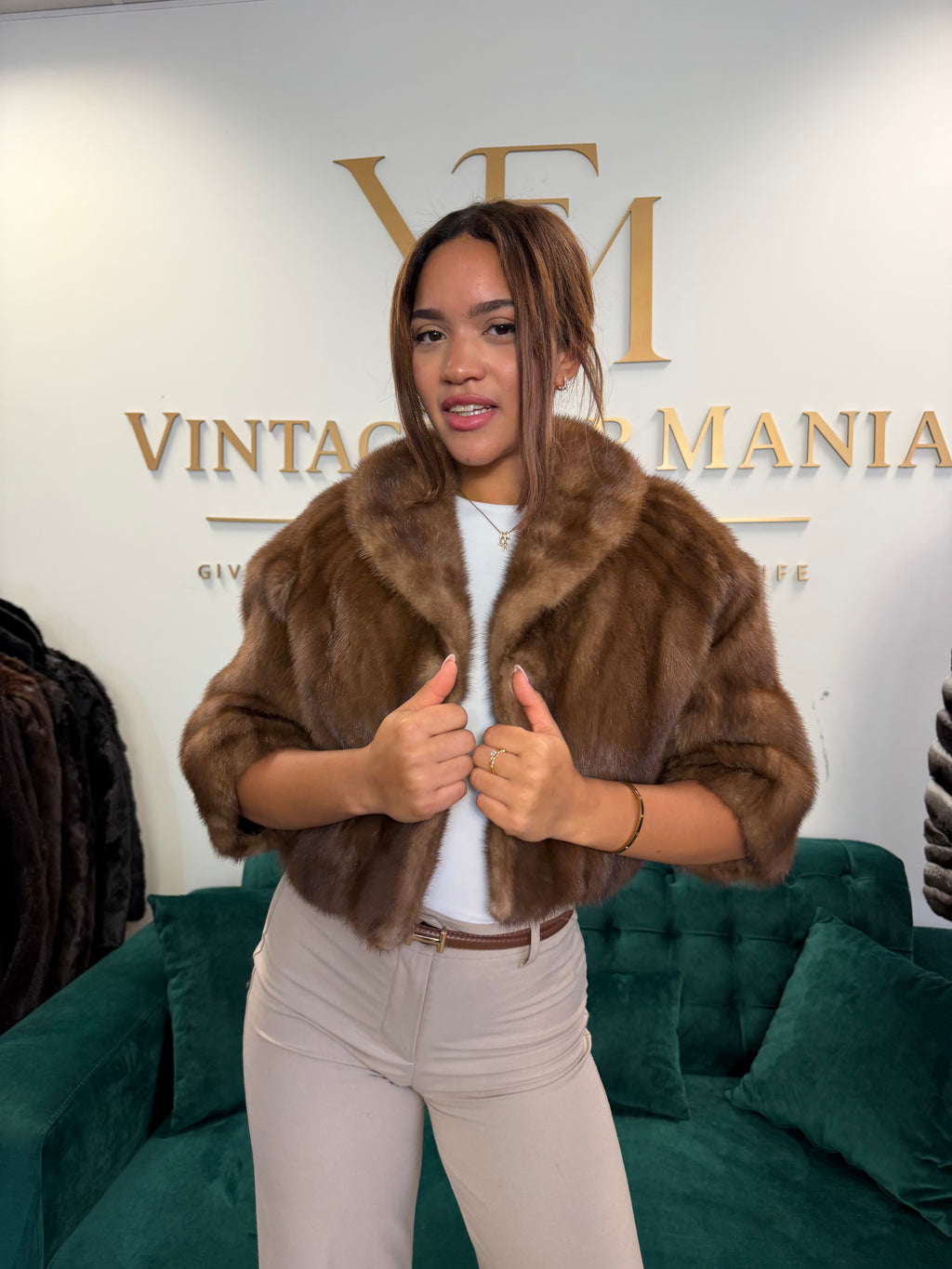 Short Pastel Light Brown Mink Fur Jacket, M/L