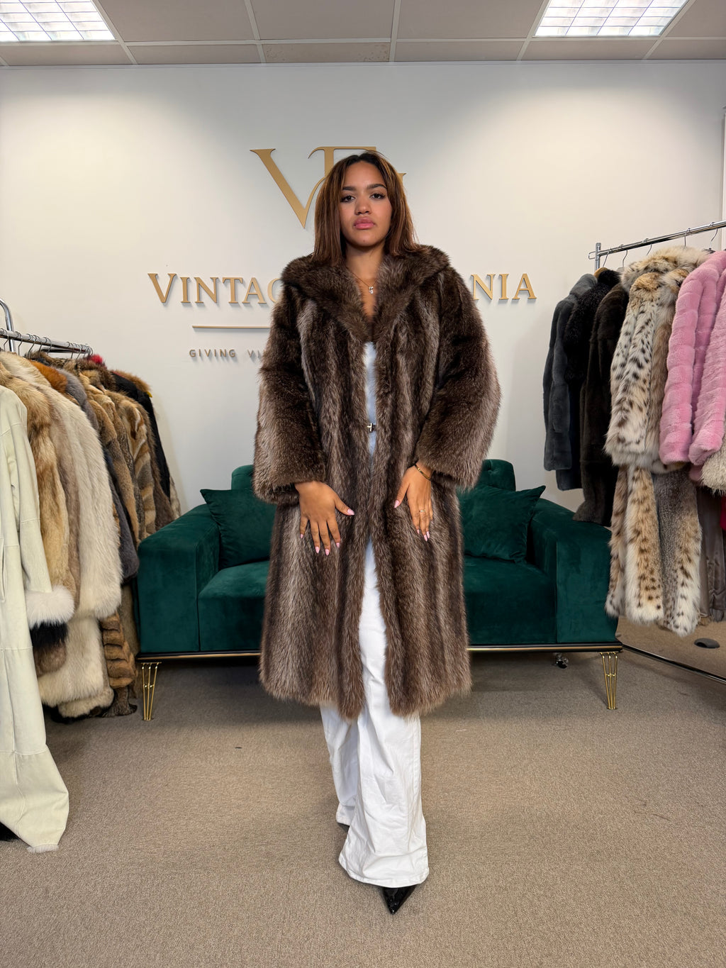 Raccoon Fur Coat, S/M, Yorn