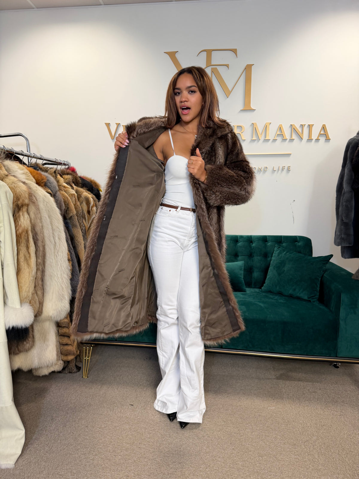 Raccoon Fur Coat, S/M, Yorn