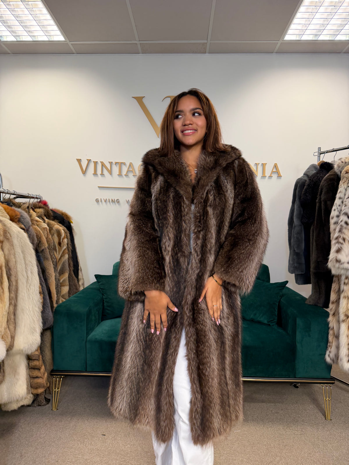 Raccoon Fur Coat, S/M, Yorn