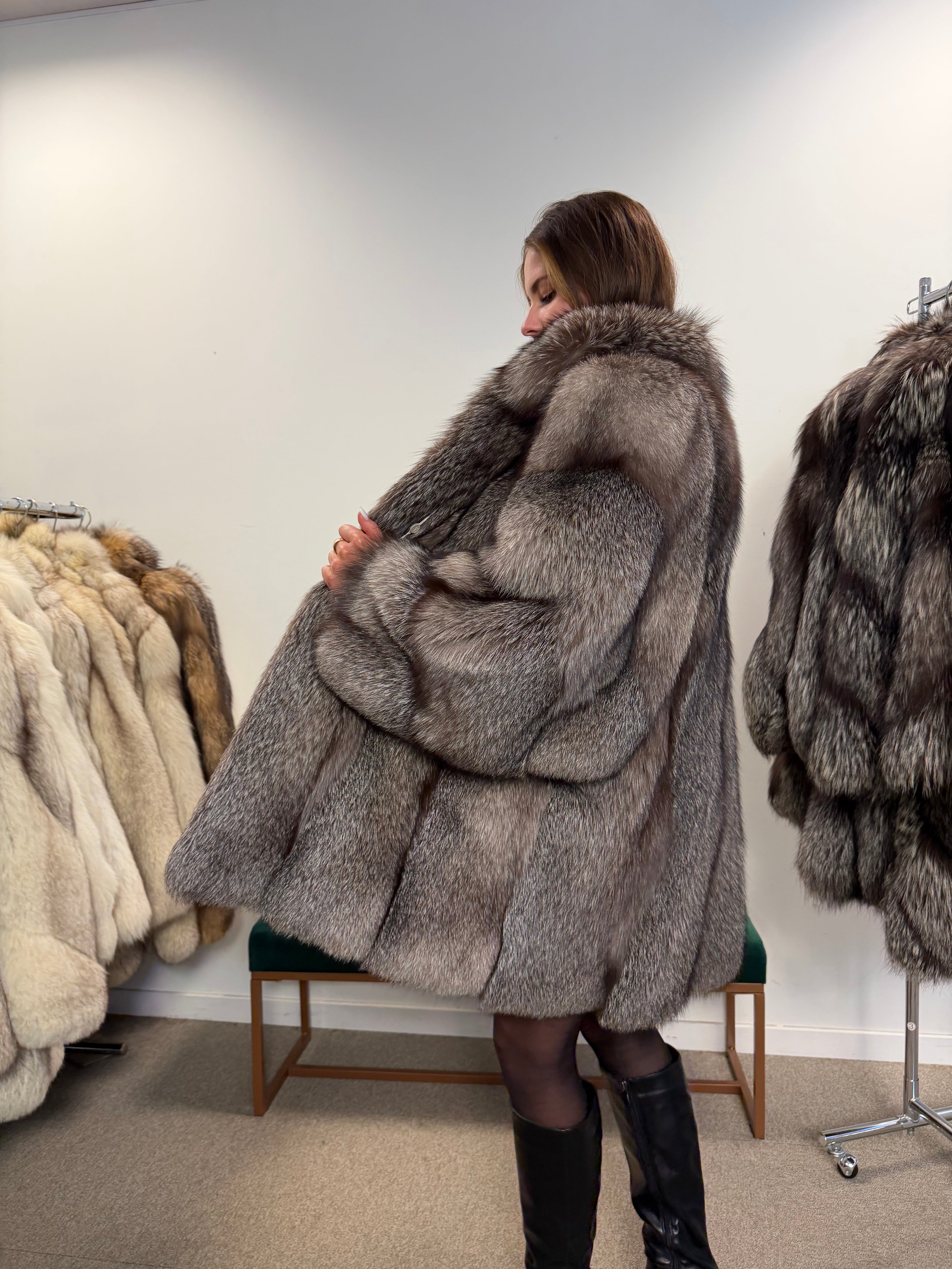 Silver Fox Fur Coat, XL Size, Real Silver Fox Fur, Luxury Fur Coat, Women's Fur Coat, Vintage Fur Coat, Big Collar Swinger Fox Coat, Real Fur