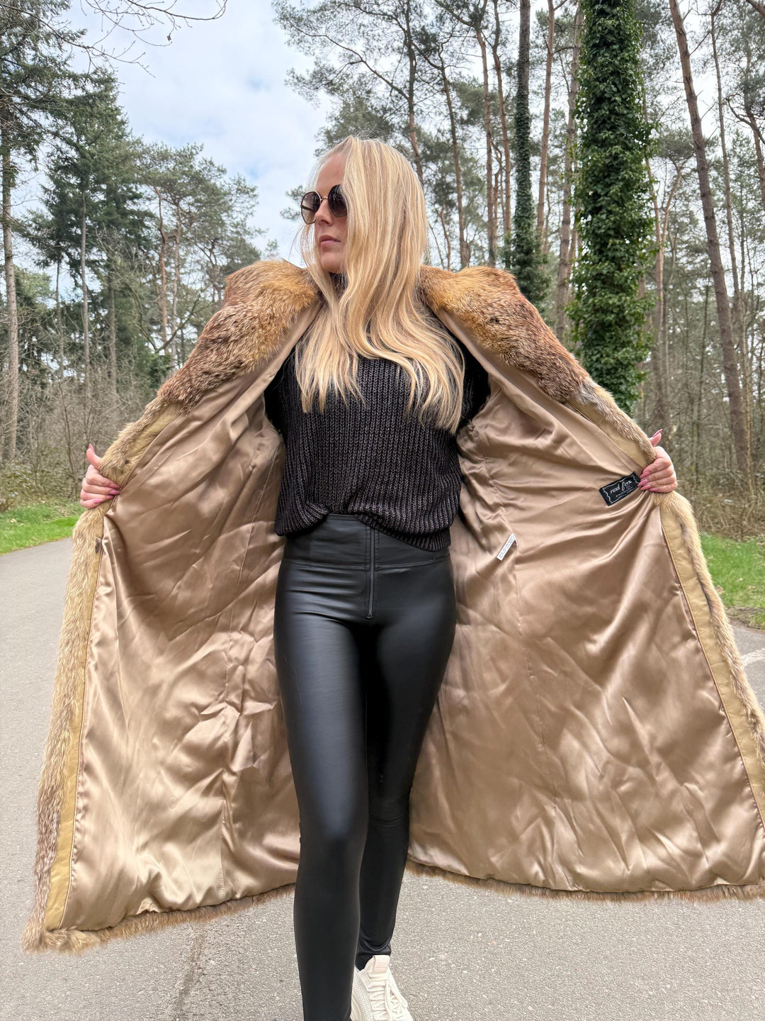 Full-Length Red Fox Fur Coat – Genuine Real Fox Fur – L/XL Size Vintage Winter Coat – Luxury Women’s Outerwear – High-Quality Fur Jacket