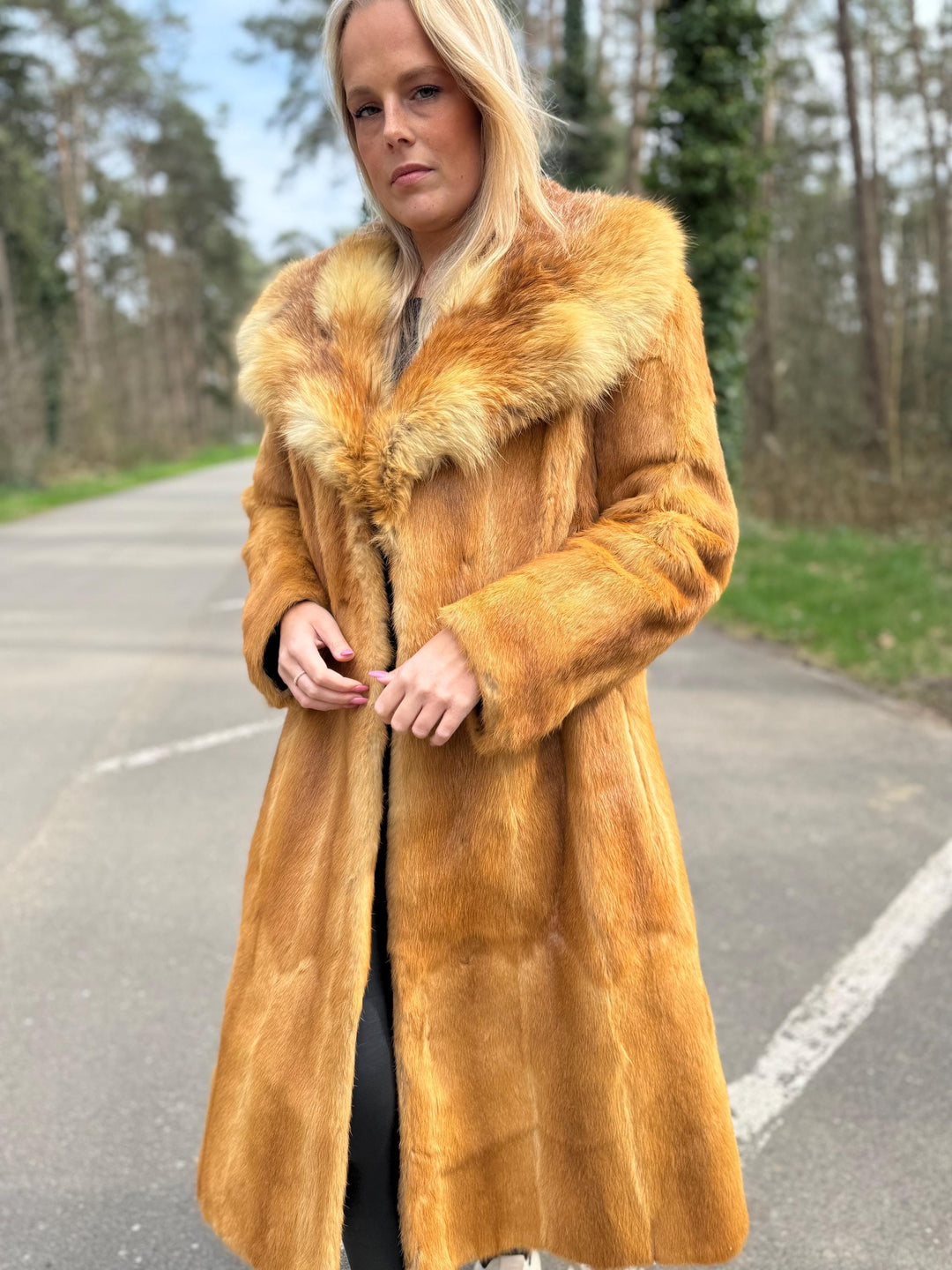 Golden Coyote Fur Coat with Red Fox Fur Collar, Large Size, Full-Length Fur Coat,  Luxurious and Warm Women's Fur Coat, Eye-Catching Design