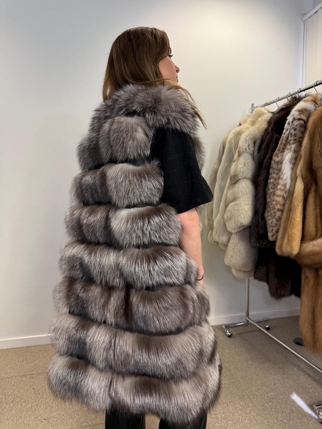 Silver fox fur vest in medium size, real fur vest, new, medium size, fox fur vest