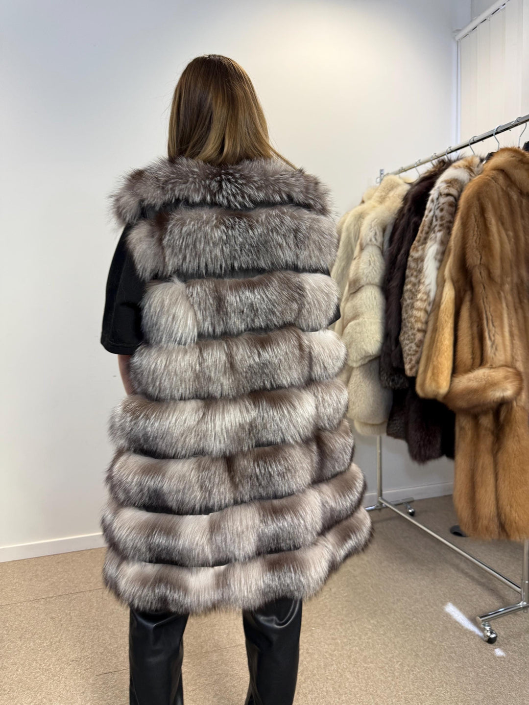 Silver fox fur vest in medium size, real fur vest, new, medium size, fox fur vest