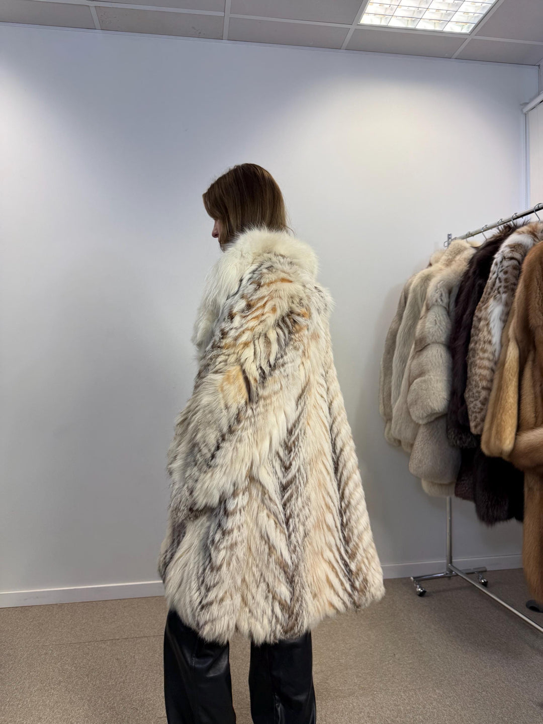 Finn raccoon vintage fur jacket, fluffy real fur jacket, l/xl size, white fur coat