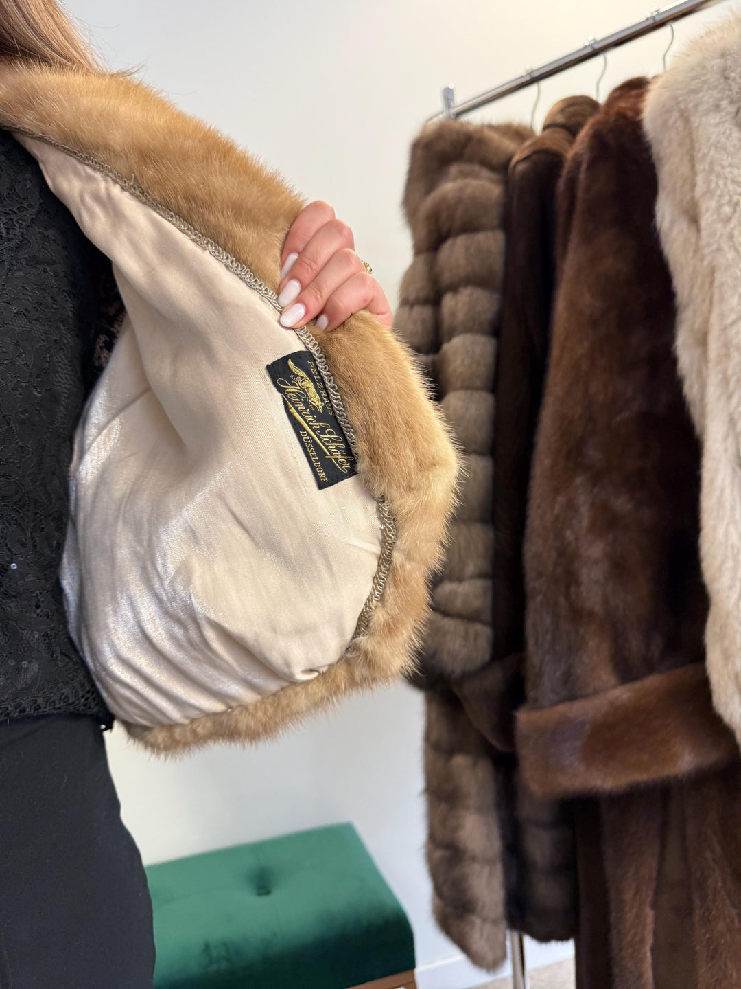 Short Mink Jacket, Medium Size, Cream Mink Jacket, Women's Fur Coat, Vintage Fur Coat, Real Fur Jacket, Real Mink Fur Jacket, Brown Mink Fur