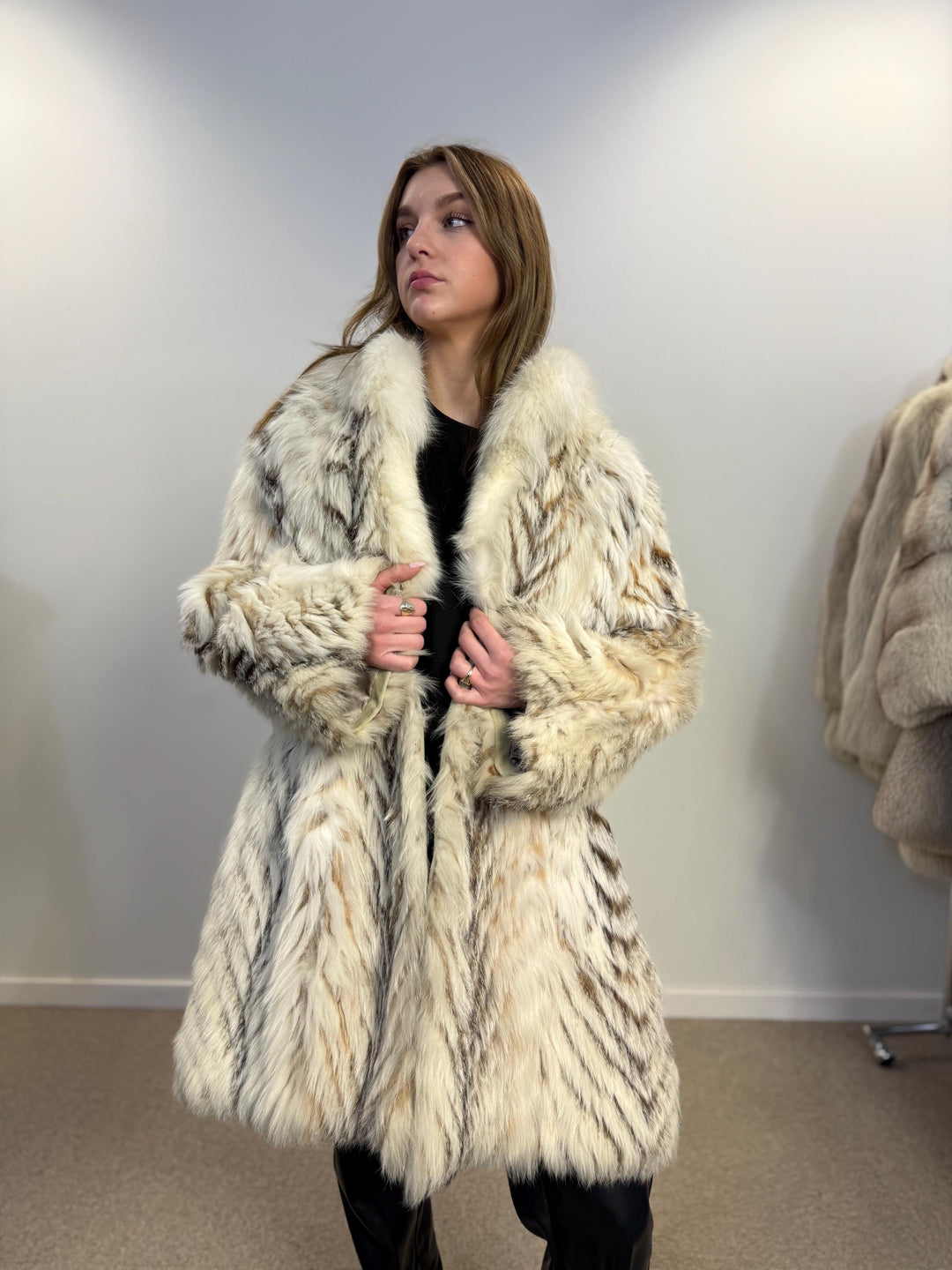 Finn raccoon vintage fur jacket, fluffy real fur jacket, l/xl size, white fur coat