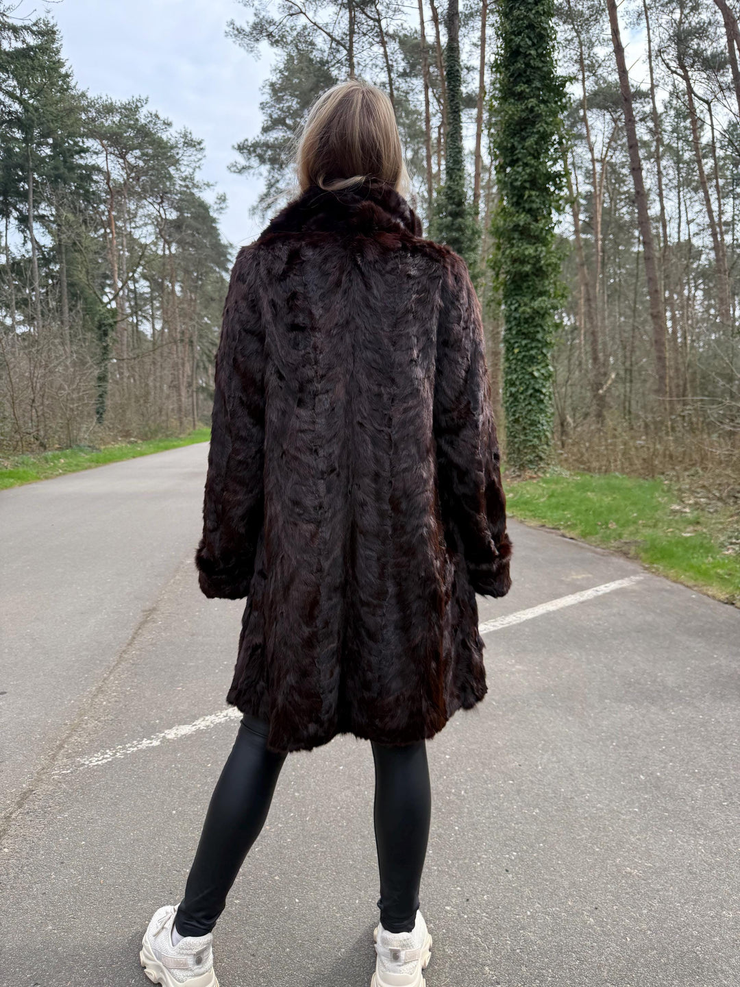 New Double-Sided Brown Mink Fur Coat, Large Size, Never Worn, Real Mink Fur Made with Fur Pieces, Luxurious & Rare Find Mink Fur Coat, Long
