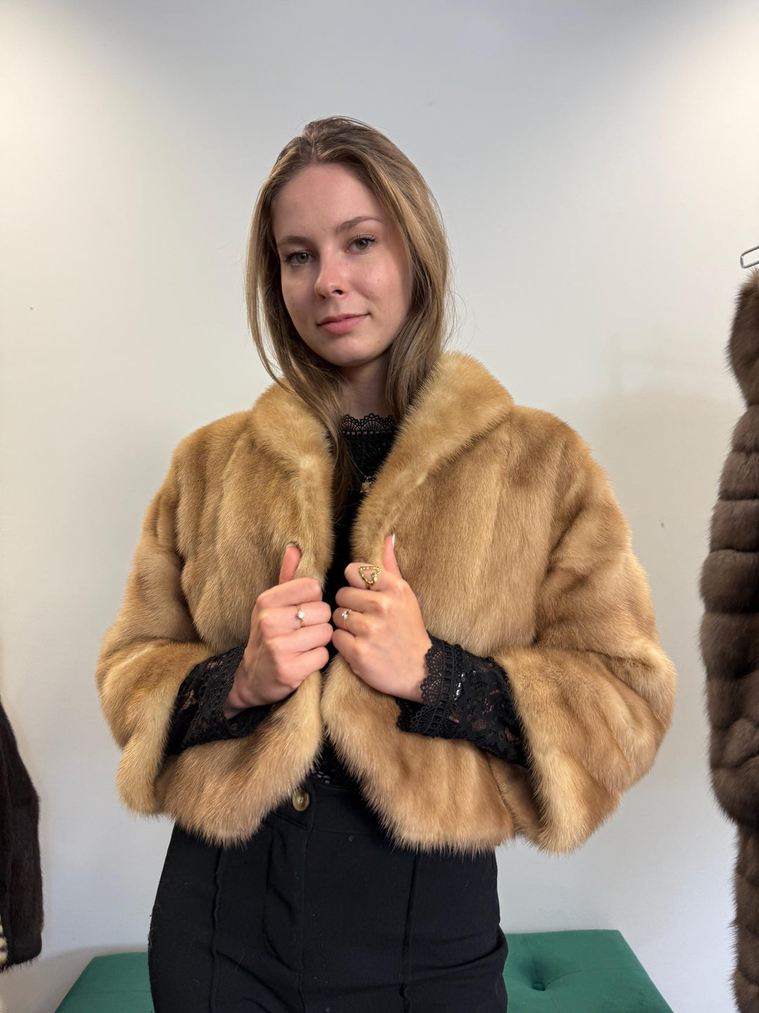 Short Mink Jacket, Medium Size, Cream Mink Jacket, Women's Fur Coat, Vintage Fur Coat, Real Fur Jacket, Real Mink Fur Jacket, Brown Mink Fur