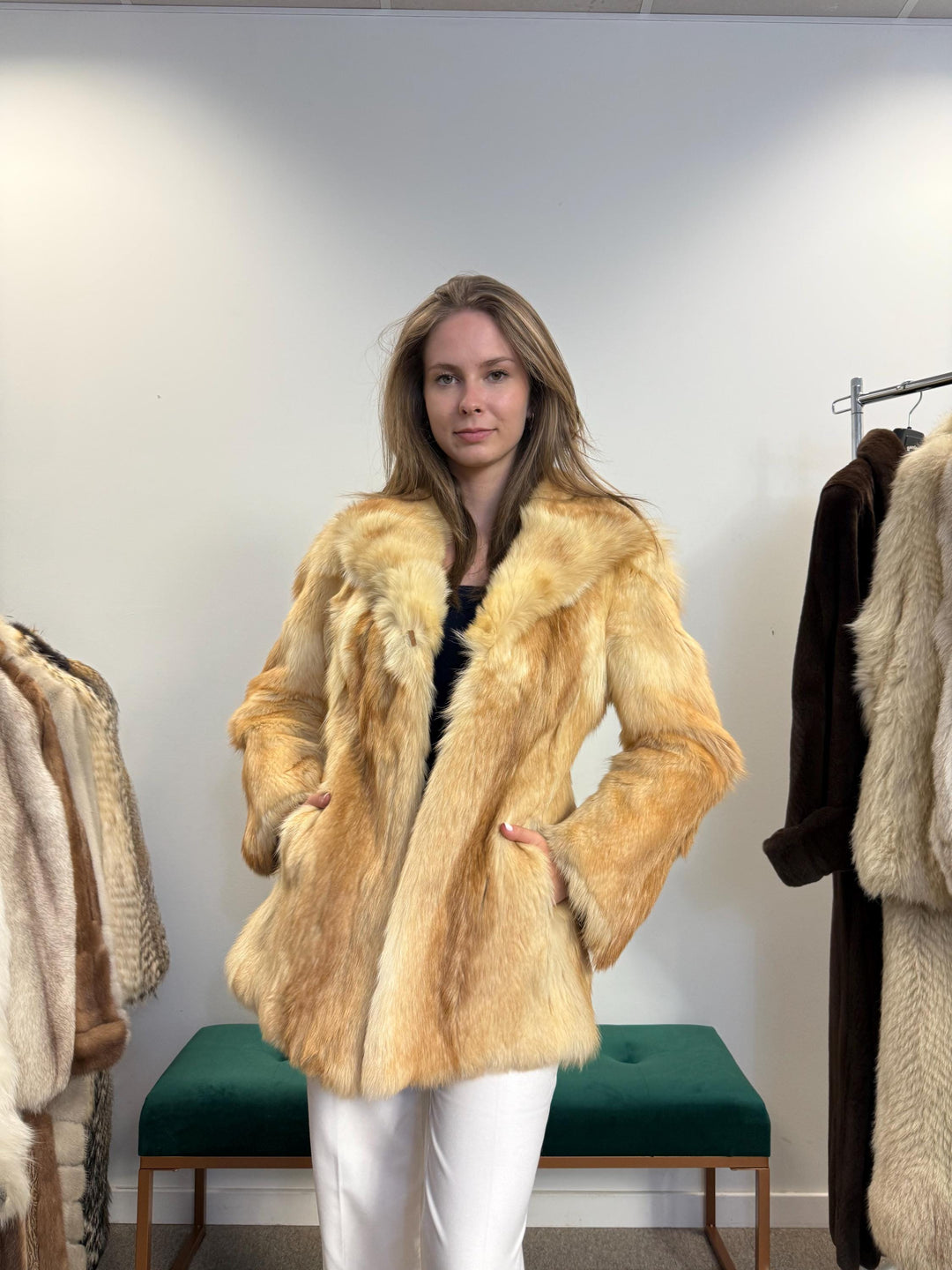 Coyote Fur Jacket, Small Size, Real Fur Coat, Women's Fur Coat, Real Coyote Fur, Real Coyote Jacket, Vintage Fur Coat, Golden Coyote Coat