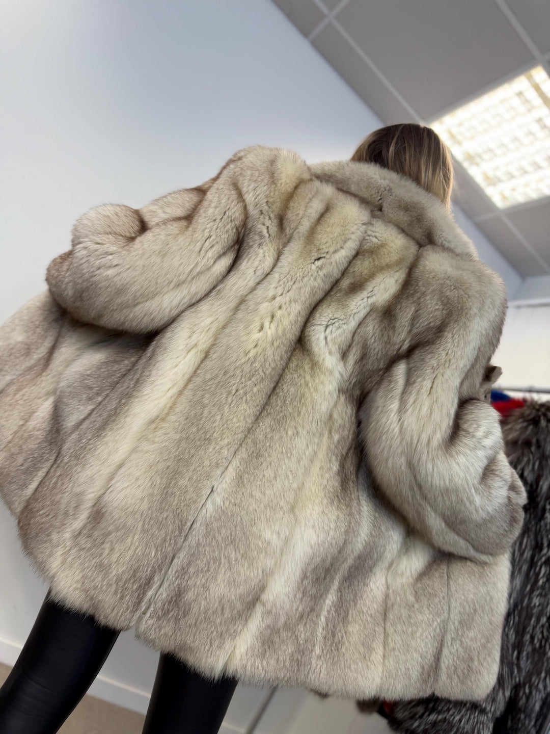 Nordic fox fur coat, vintage fox fur coat, real fur coat, real fox fur coat, fox coat women, medium white nordic fox coat, l size, vintage