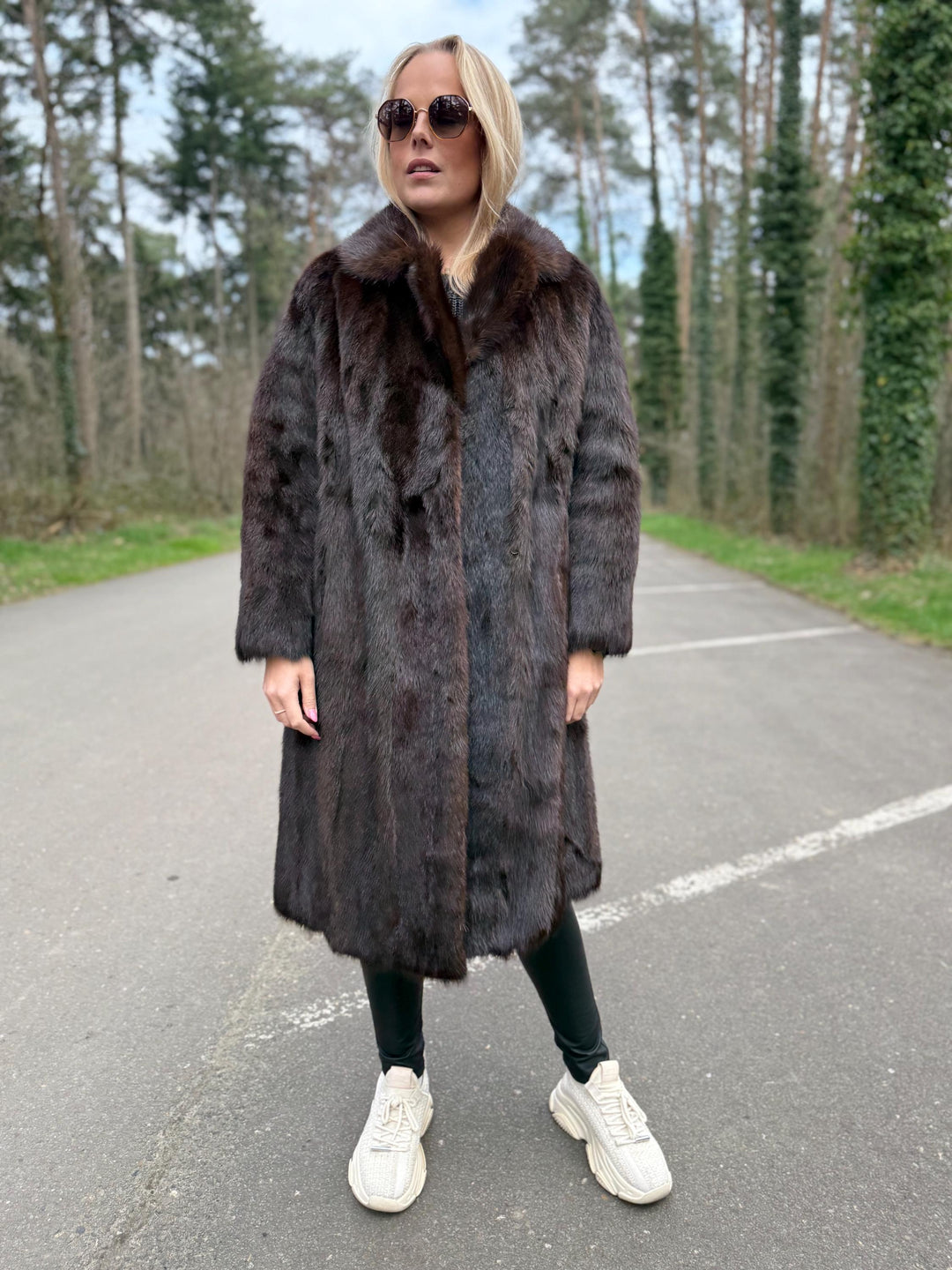 Dark Brown Mink Fur Coat, S/M Size, Long Fur Coat, Real Mink Fur, Luxury High Quality Mink Fur, Thick and Soft Mink Fur Coat, Collared Style