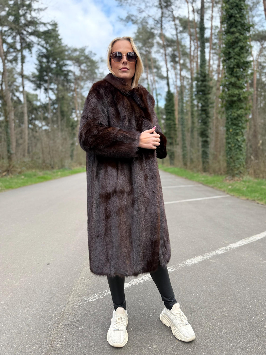 Dark Brown Mink Fur Coat, S/M Size, Long Fur Coat, Real Mink Fur, Luxury High Quality Mink Fur, Thick and Soft Mink Fur Coat, Collared Style