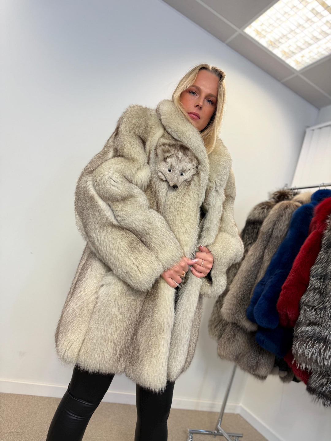 Nordic fox fur coat, vintage fox fur coat, real fur coat, real fox fur coat, fox coat women, medium white nordic fox coat, l size, vintage