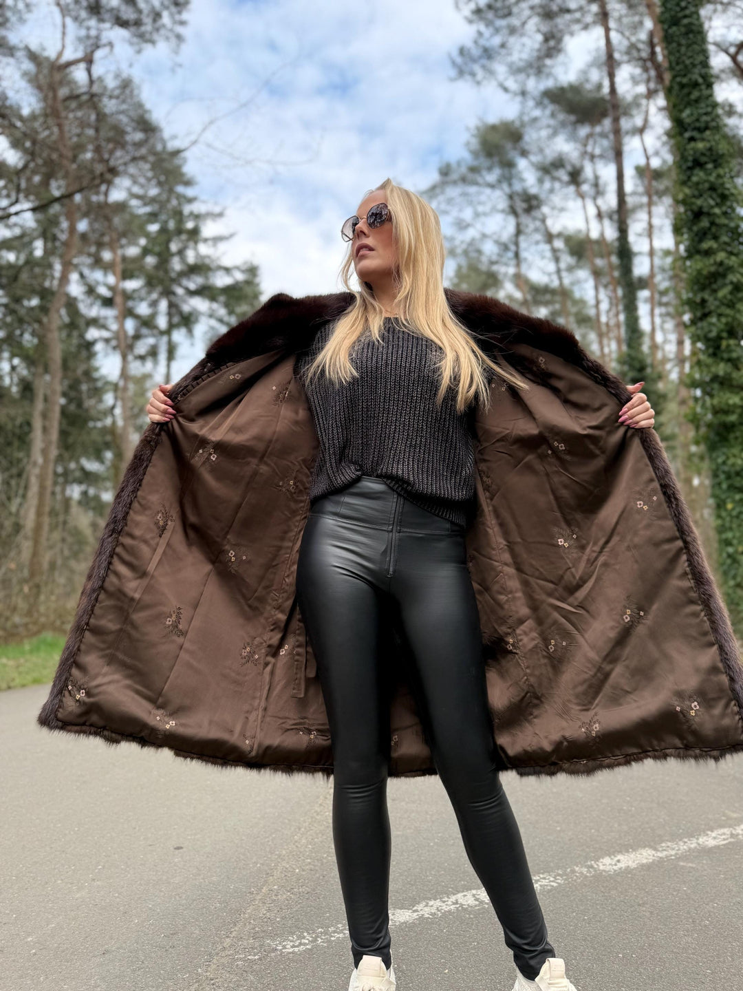 Dark Brown Mink Fur Coat, S/M Size, Long Fur Coat, Real Mink Fur, Luxury High Quality Mink Fur, Thick and Soft Mink Fur Coat, Collared Style