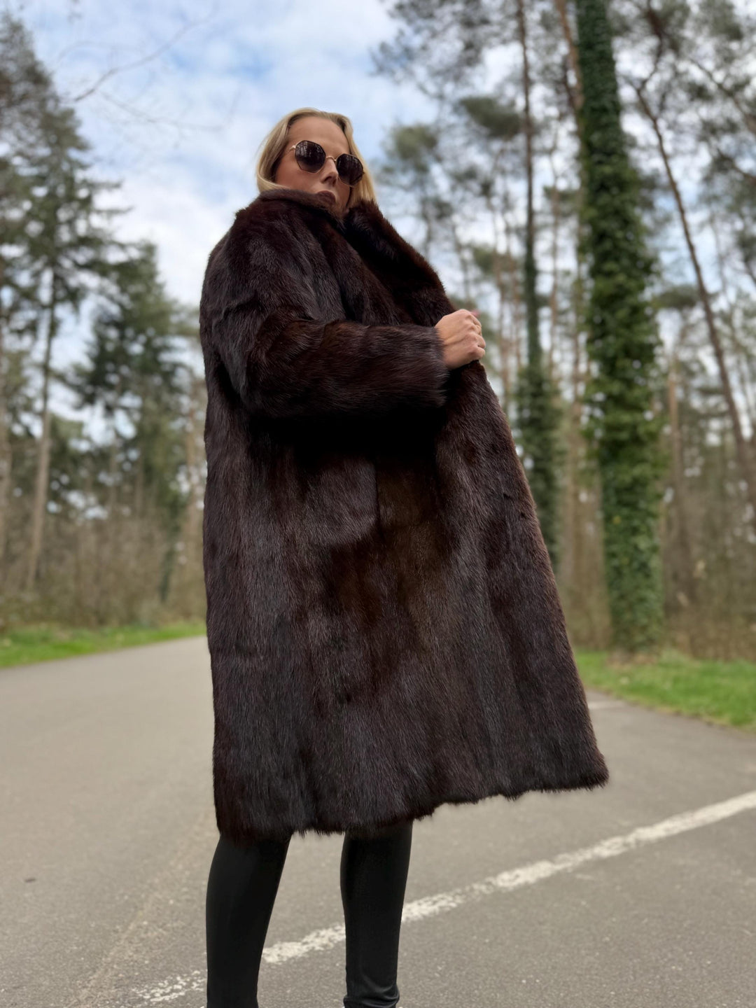 Dark Brown Mink Fur Coat, S/M Size, Long Fur Coat, Real Mink Fur, Luxury High Quality Mink Fur, Thick and Soft Mink Fur Coat, Collared Style