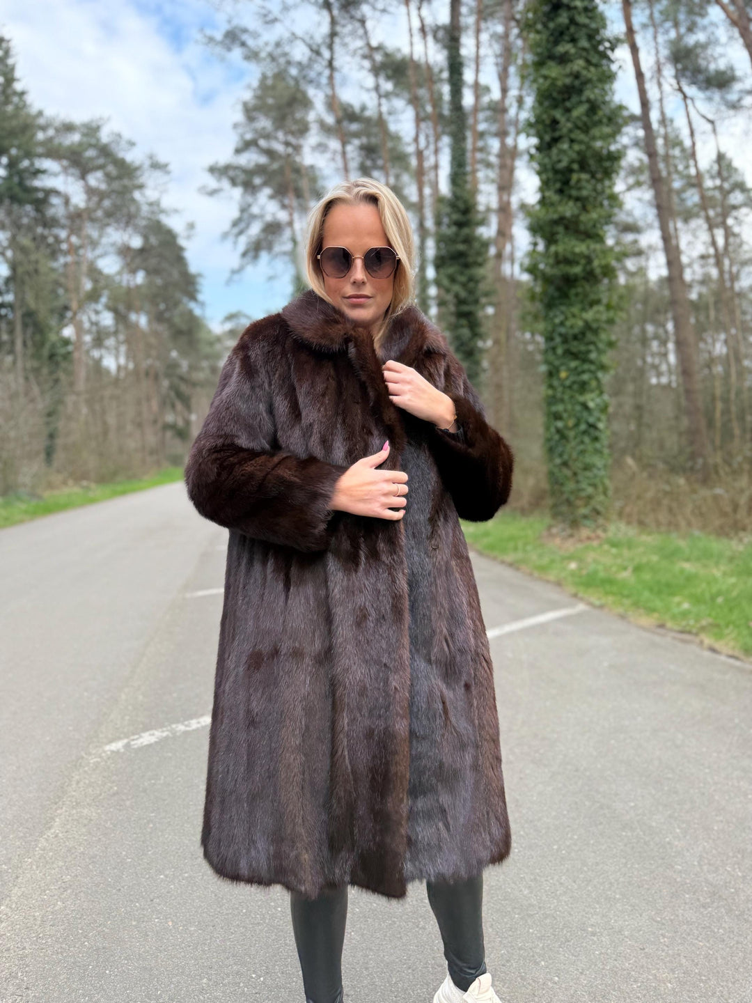 Dark Brown Mink Fur Coat, S/M Size, Long Fur Coat, Real Mink Fur, Luxury High Quality Mink Fur, Thick and Soft Mink Fur Coat, Collared Style