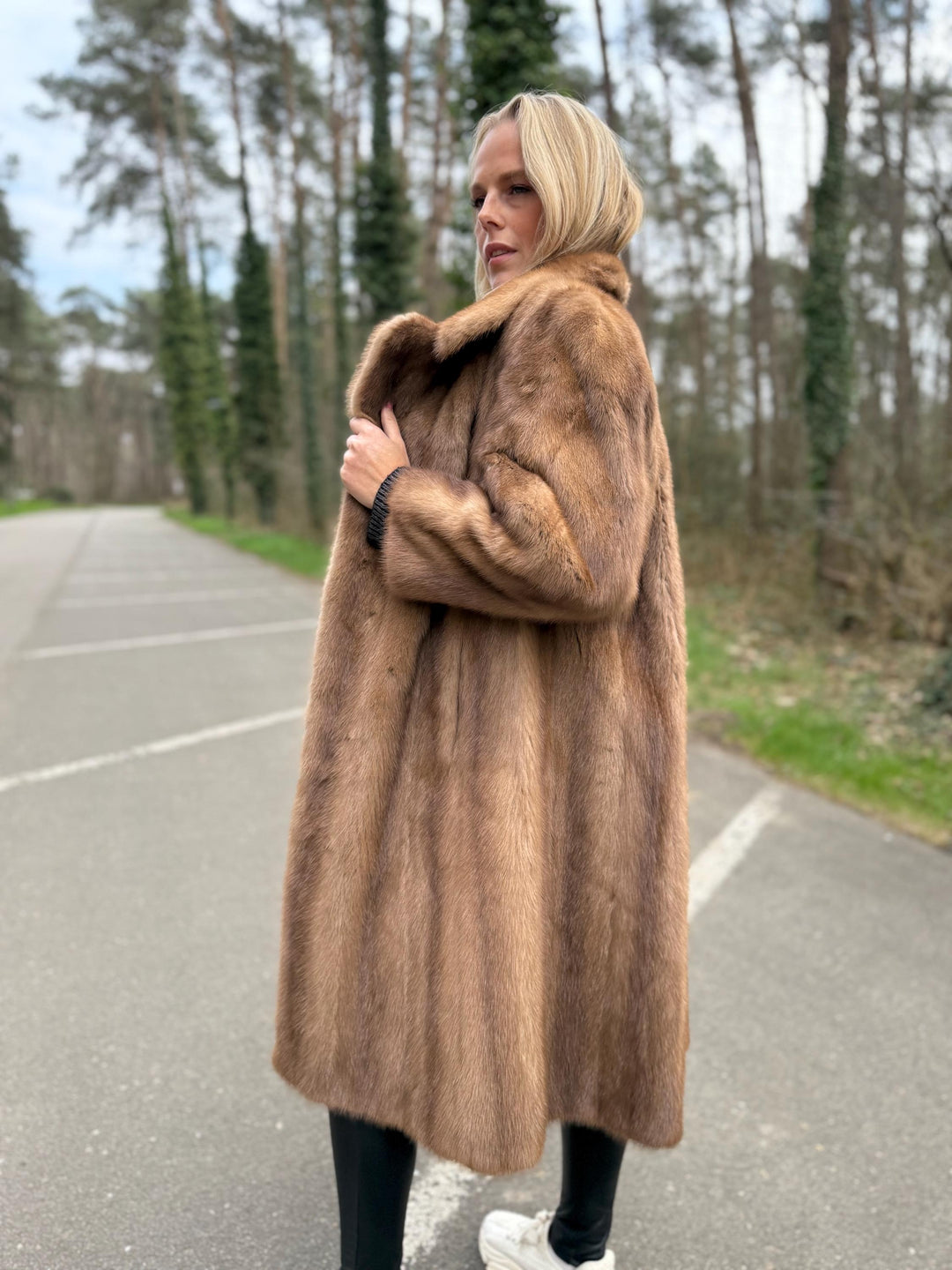 Light Pastel Mink Fur Coat, Large Size, High-Quality Fur, Brown Mink Coat, Vintage Fur Coat, Perfect Sheen, Luxury Women's Coat, Real Mink