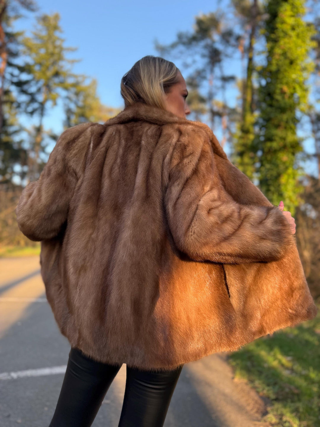 Pastel Mink Jacket, Medium Size, High-Quality Fur, Brown Mink Jacket, Soft and Thick Mink Fur, Classic Vintage Style, Luxury Women's Jacket