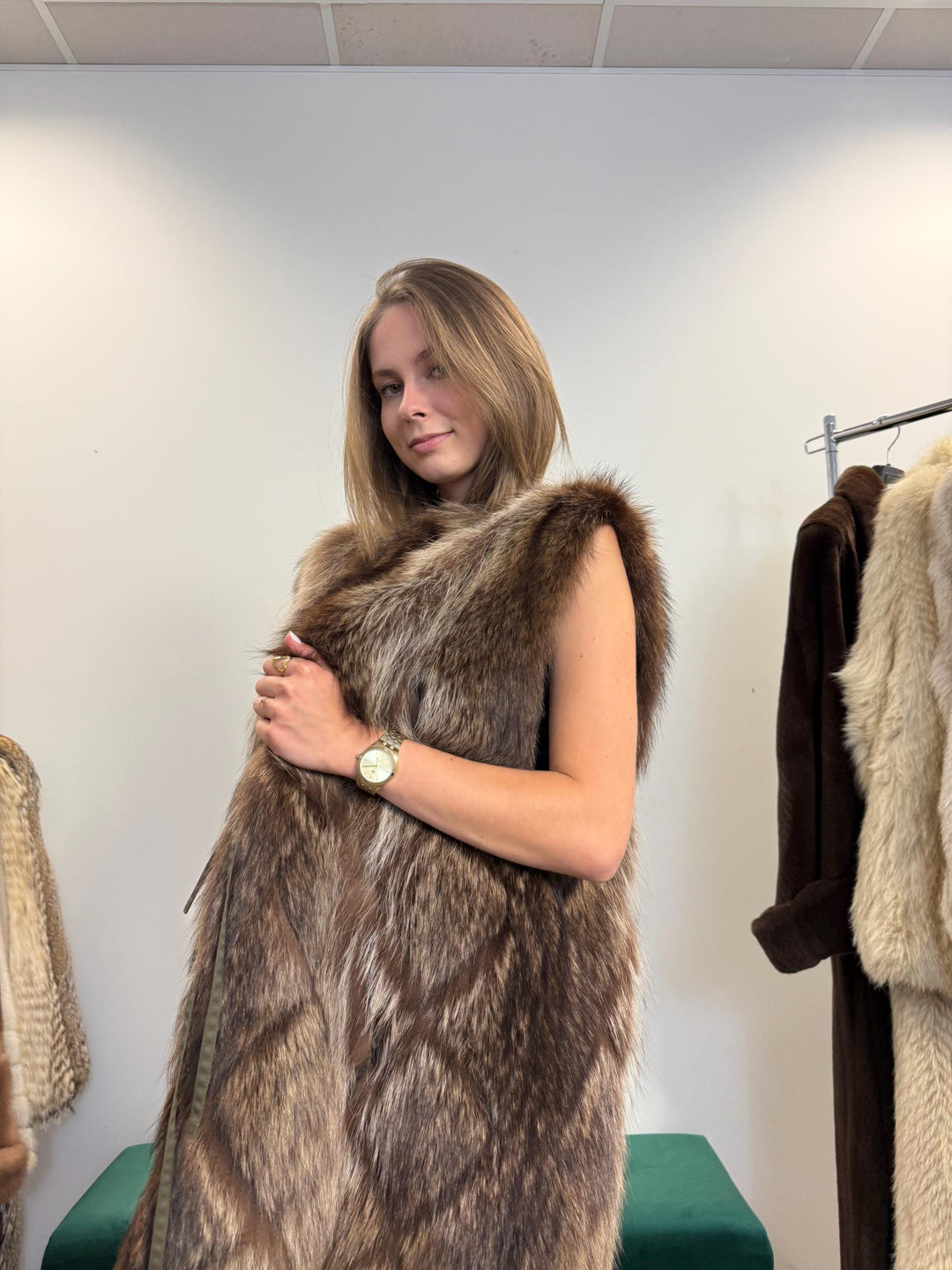 Raccoon Vest, XL Size, Raccoon Fur Vest, Raccoon Vest Women, Real Fur Vest, Brown Raccoon Fur, Vintage Fur Vest, Long Fur Vest, Long Raccoon