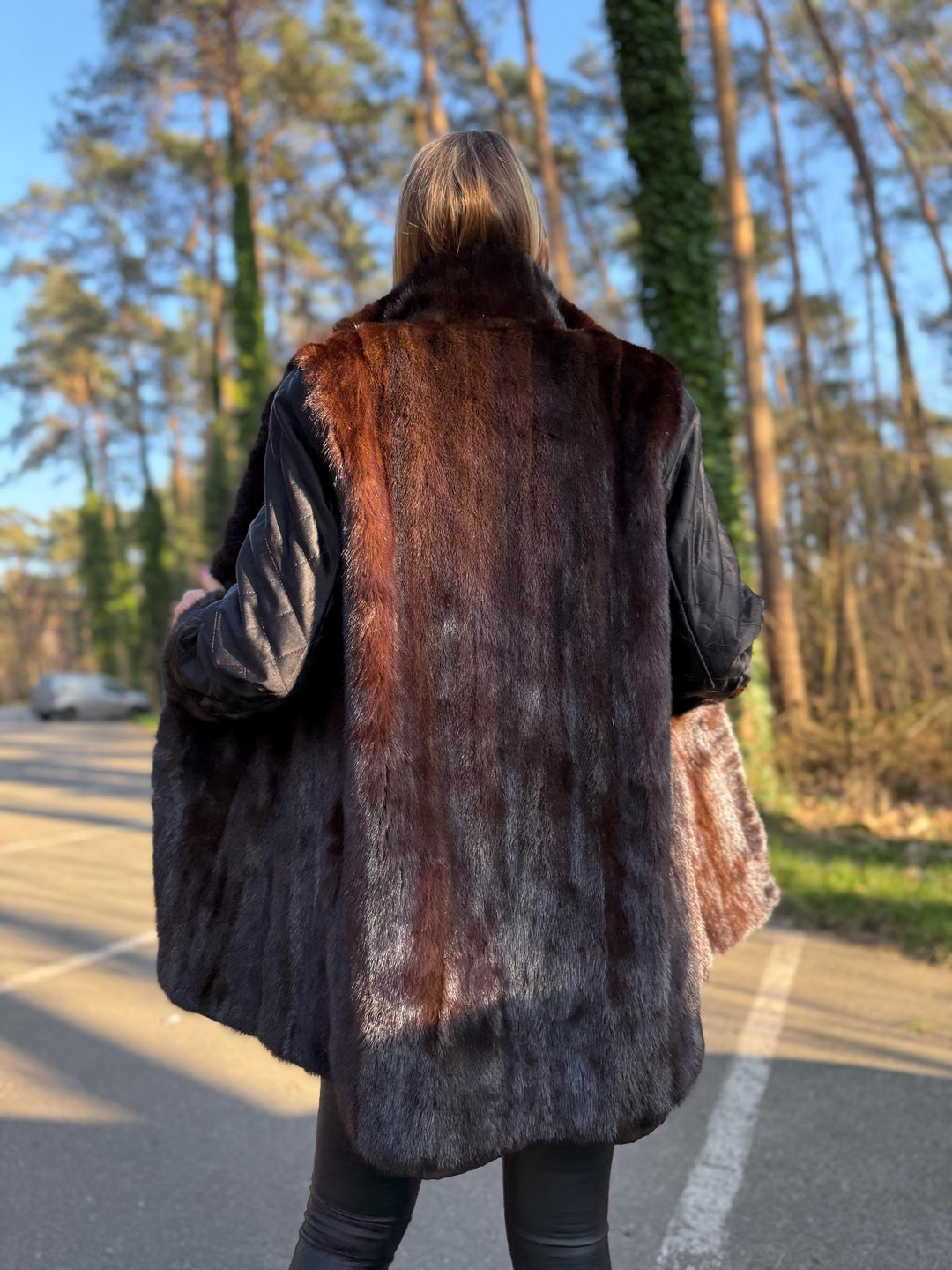 Double Sided Mink Fur Jacket, Medium Size, Rare Find and Excellent Condition Fur, Luxury and Warm Fur Jacket, Perfect for Winter Fur Fashion