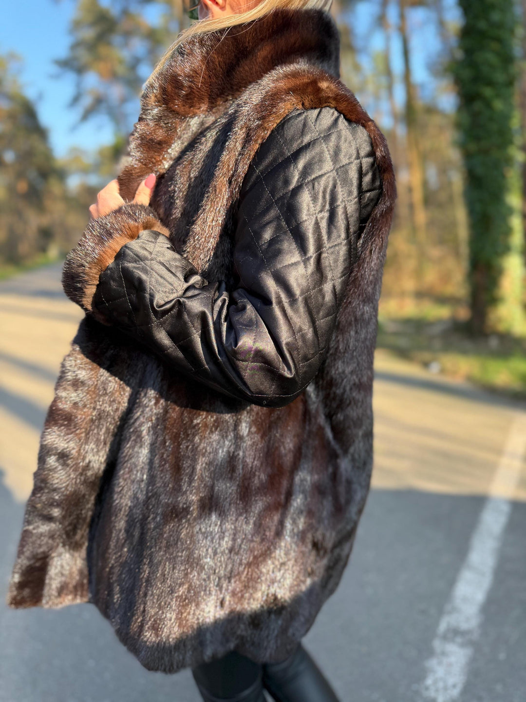 Double Sided Mink Fur Jacket, Medium Size, Rare Find and Excellent Condition Fur, Luxury and Warm Fur Jacket, Perfect for Winter Fur Fashion