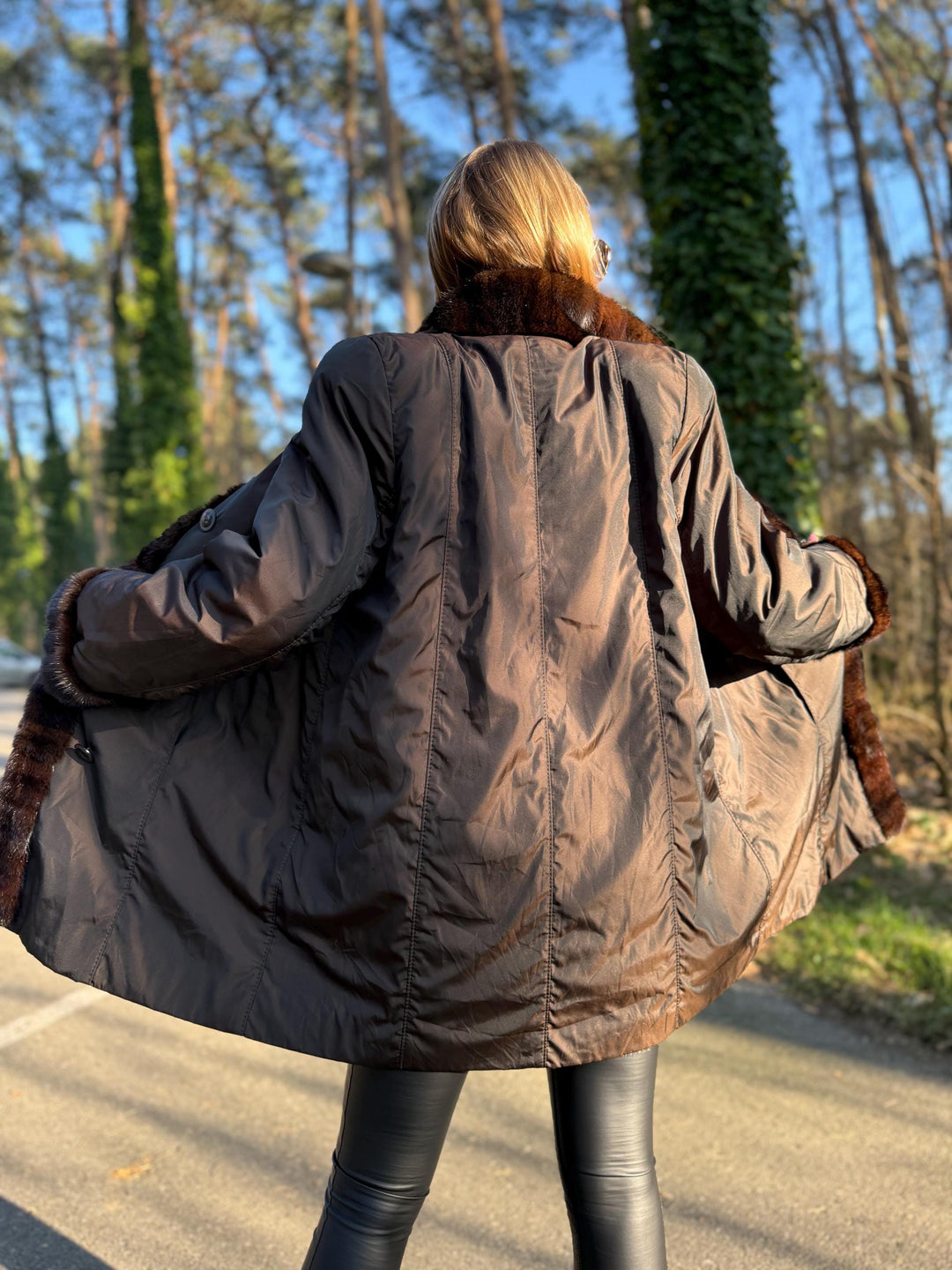 Double Sided Mink Fur Jacket, Medium Size, Rare Find and Excellent Condition Fur, Luxury and Warm Fur Jacket, Perfect for Winter Fur Fashion