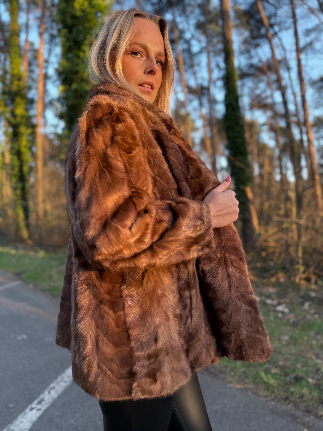 Light Brown Mink Jacket, Medium Size, Genuine Brown Mink Fur, Vintage Style, Luxury Fur Coat, Timeless Women's Outerwear, Brown Mink Jacket