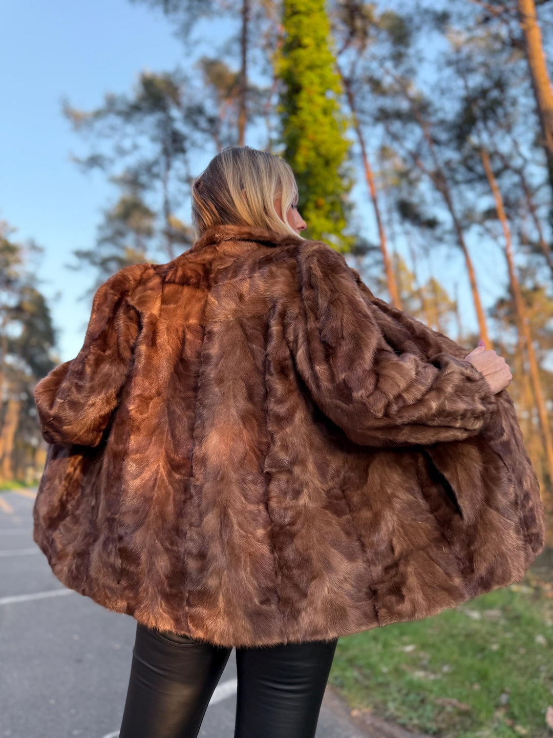 Light Brown Mink Jacket, Medium Size, Genuine Brown Mink Fur, Vintage Style, Luxury Fur Coat, Timeless Women's Outerwear, Brown Mink Jacket