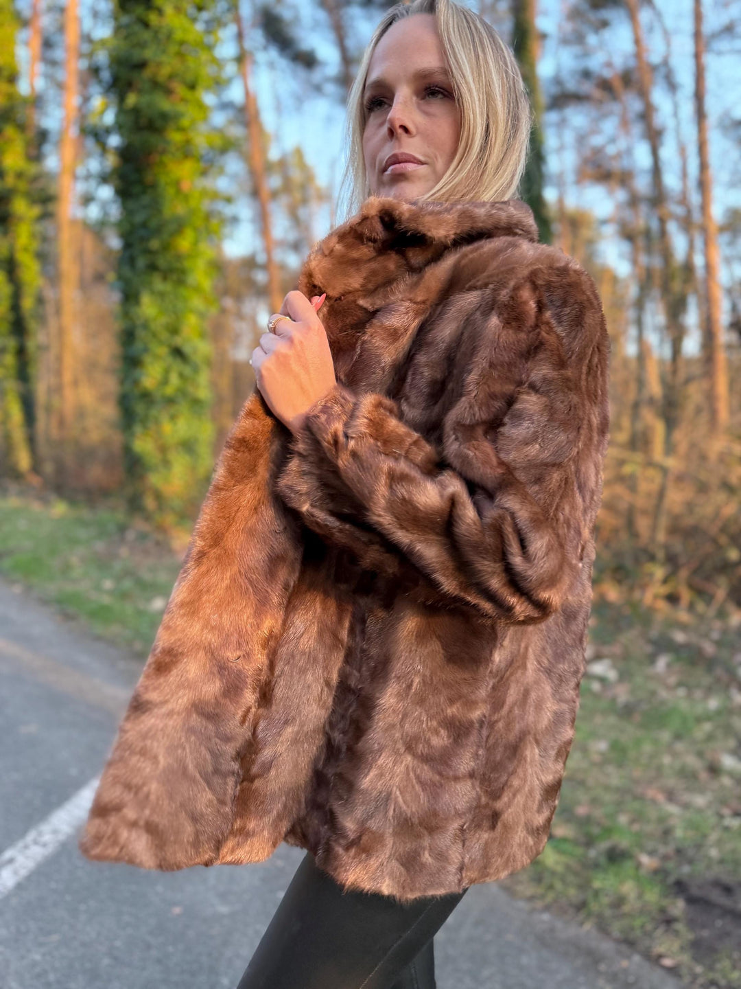 Light Brown Mink Jacket, Medium Size, Genuine Brown Mink Fur, Vintage Style, Luxury Fur Coat, Timeless Women's Outerwear, Brown Mink Jacket