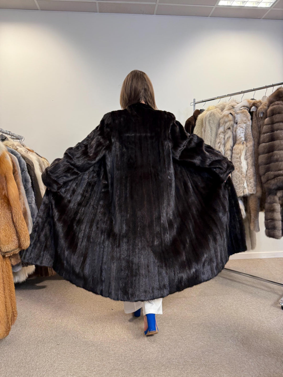 Long Dark Brown Mink Coat, XL Size, Mink Fur Coat, Real Fur Coat, Mink Coat Women, Thick Mink Coat, Brown Mink Fur, Vintage Fur Coat, Thick