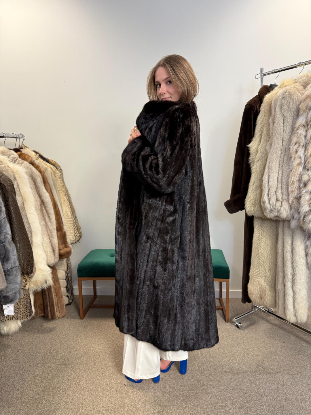 Long Dark Brown Mink Coat, XL Size, Mink Fur Coat, Real Fur Coat, Mink Coat Women, Thick Mink Coat, Brown Mink Fur, Vintage Fur Coat, Thick